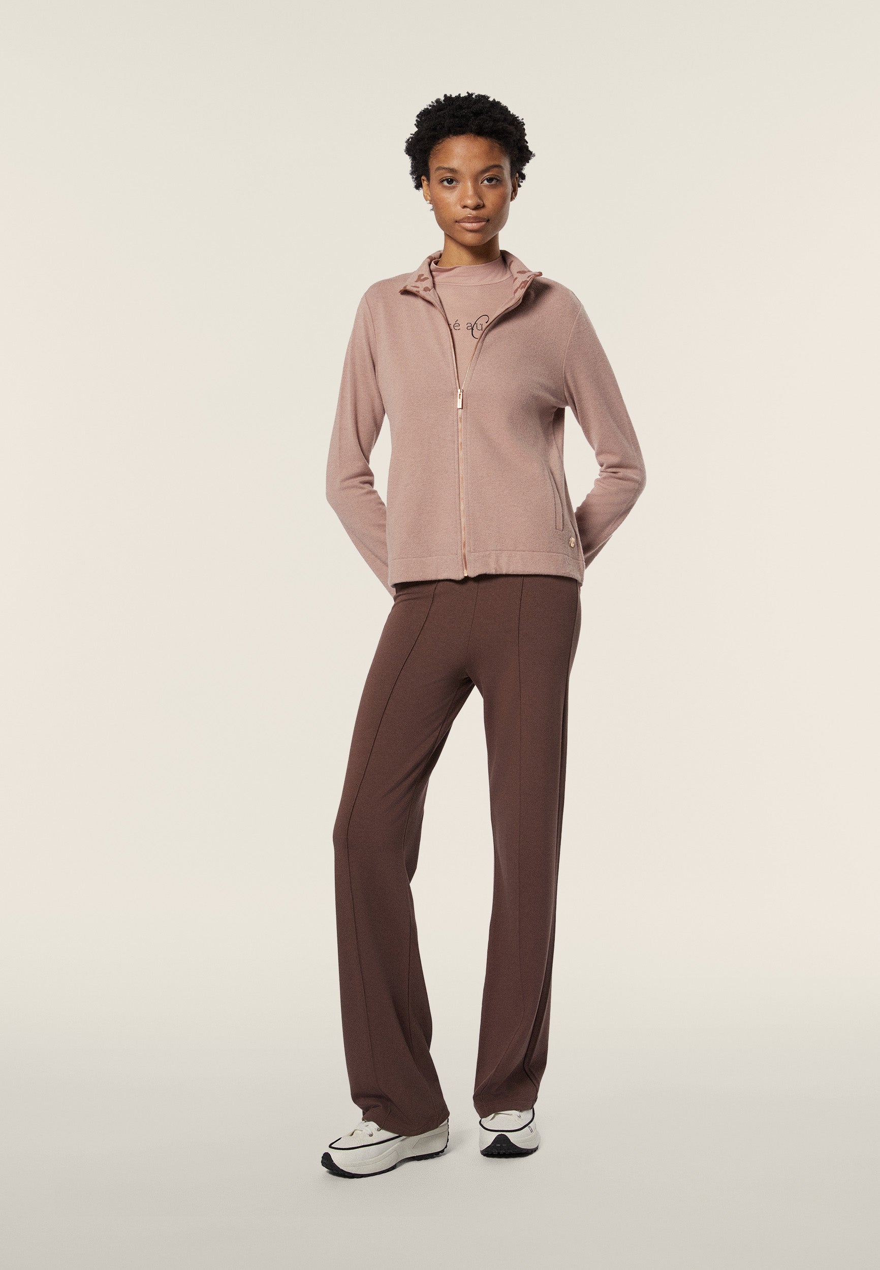 F4WSLS18_Z85_-_W_L 1