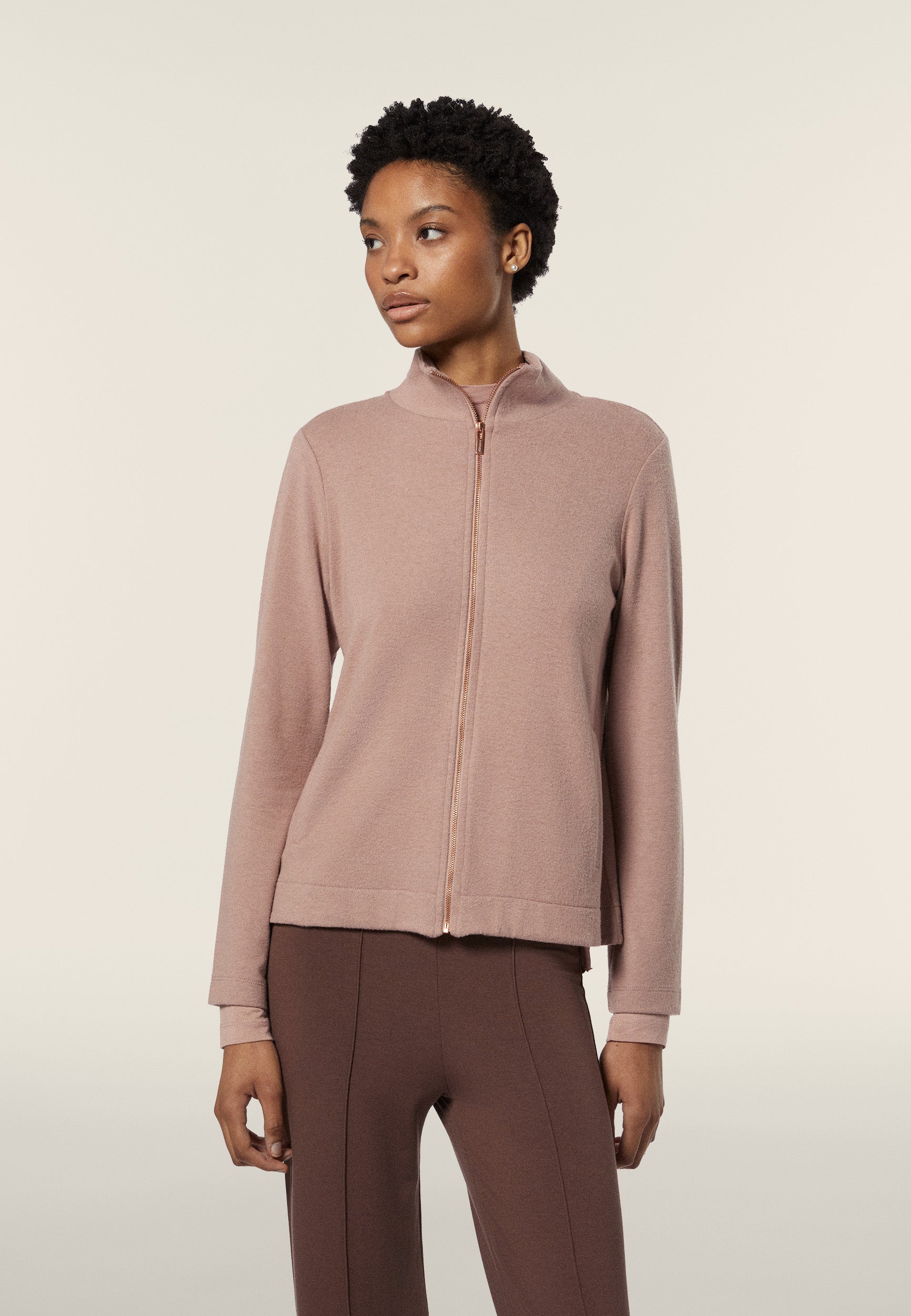 F4WSLS18_Z85_-_W_L 2