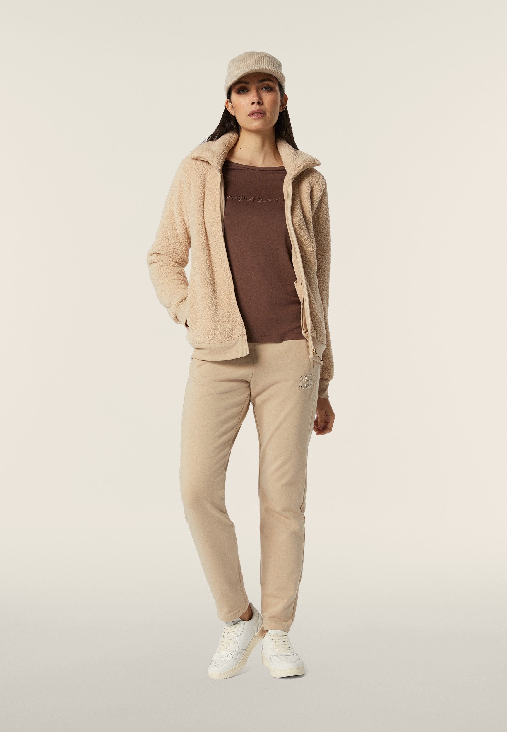 F4WSLT1_M39_-_W_XS 1