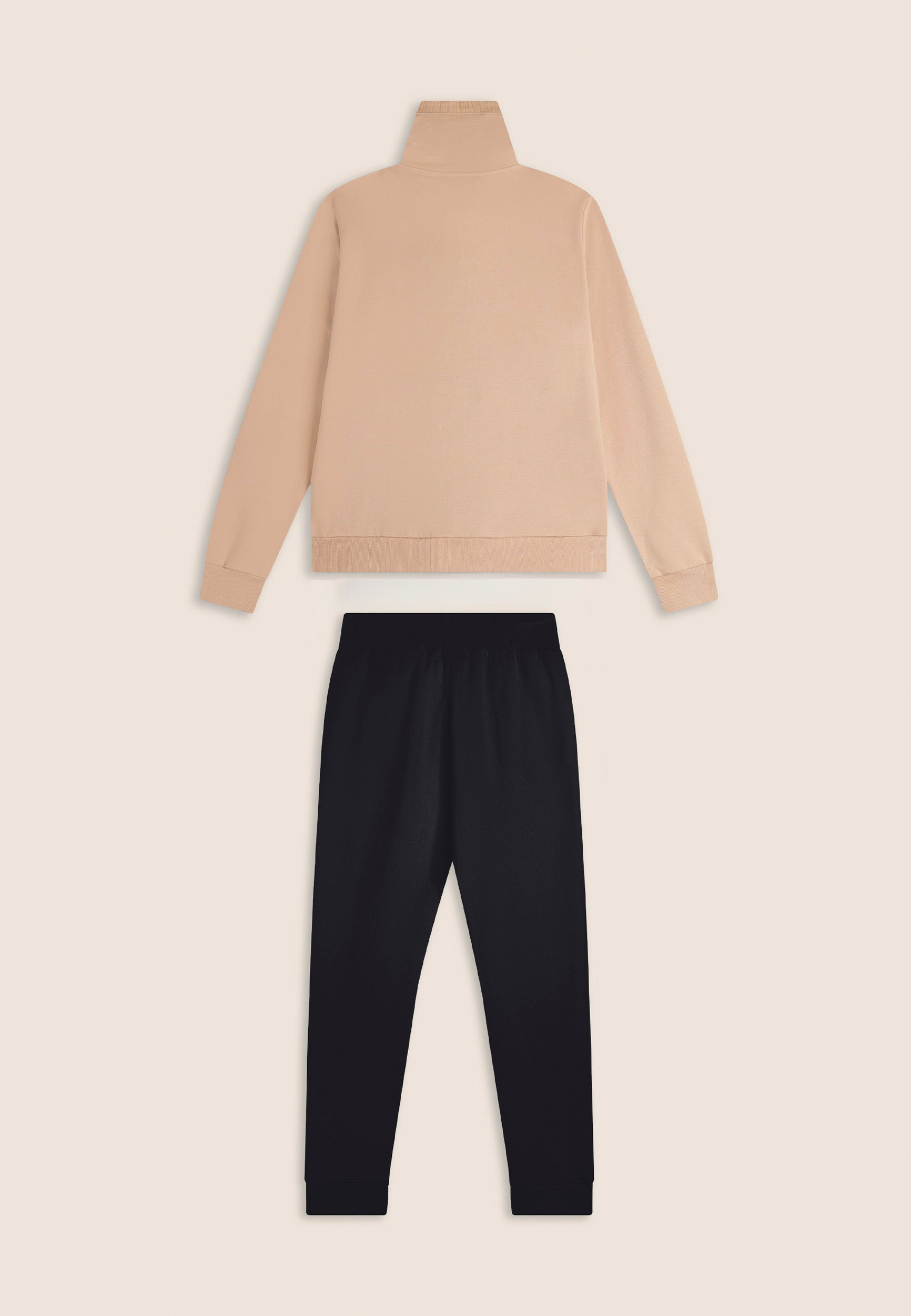 F4WTRK10_Z44N_-_W_XS 2