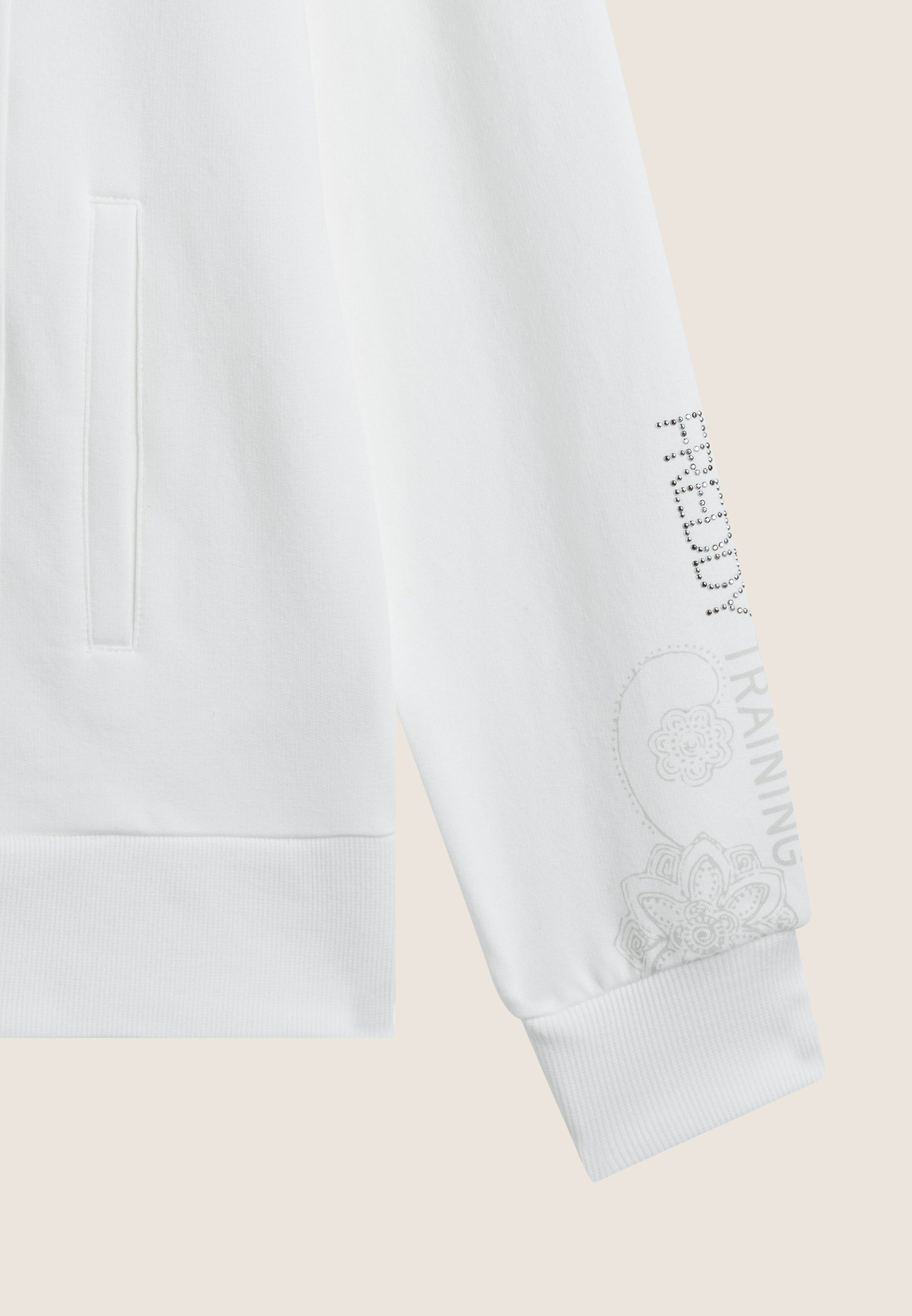 F4WTRK16_W69_-_W_XS 3