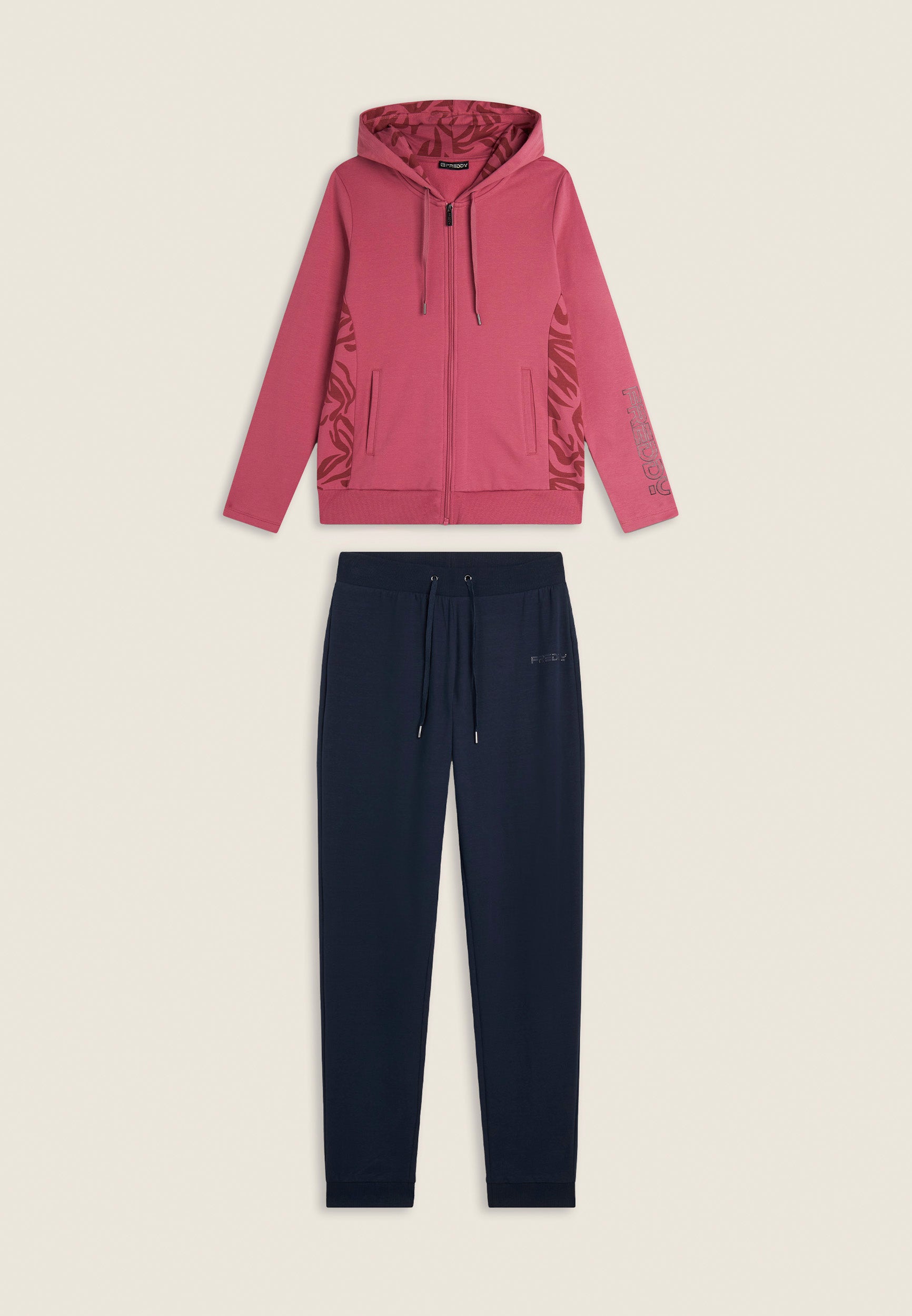 F4WTRK21_PFL76B_-_W_XS 1