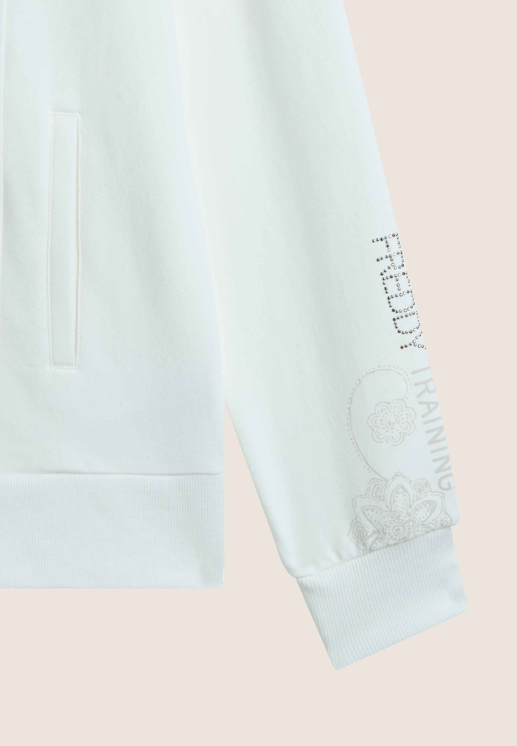 F4WTRS2_W69_-_W_XS 3