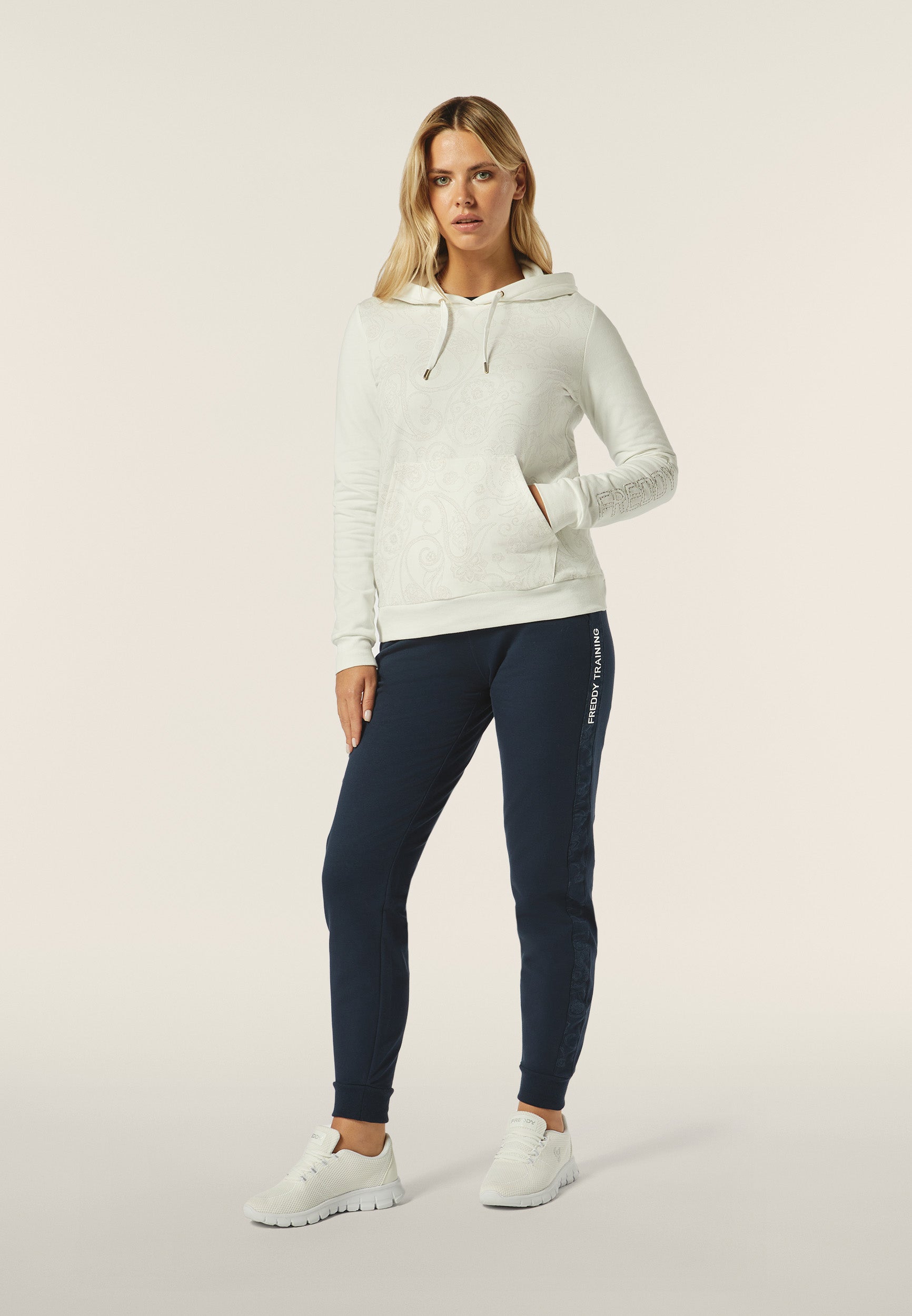 F4WTRS8C_PSL4W_-_W_XS 1