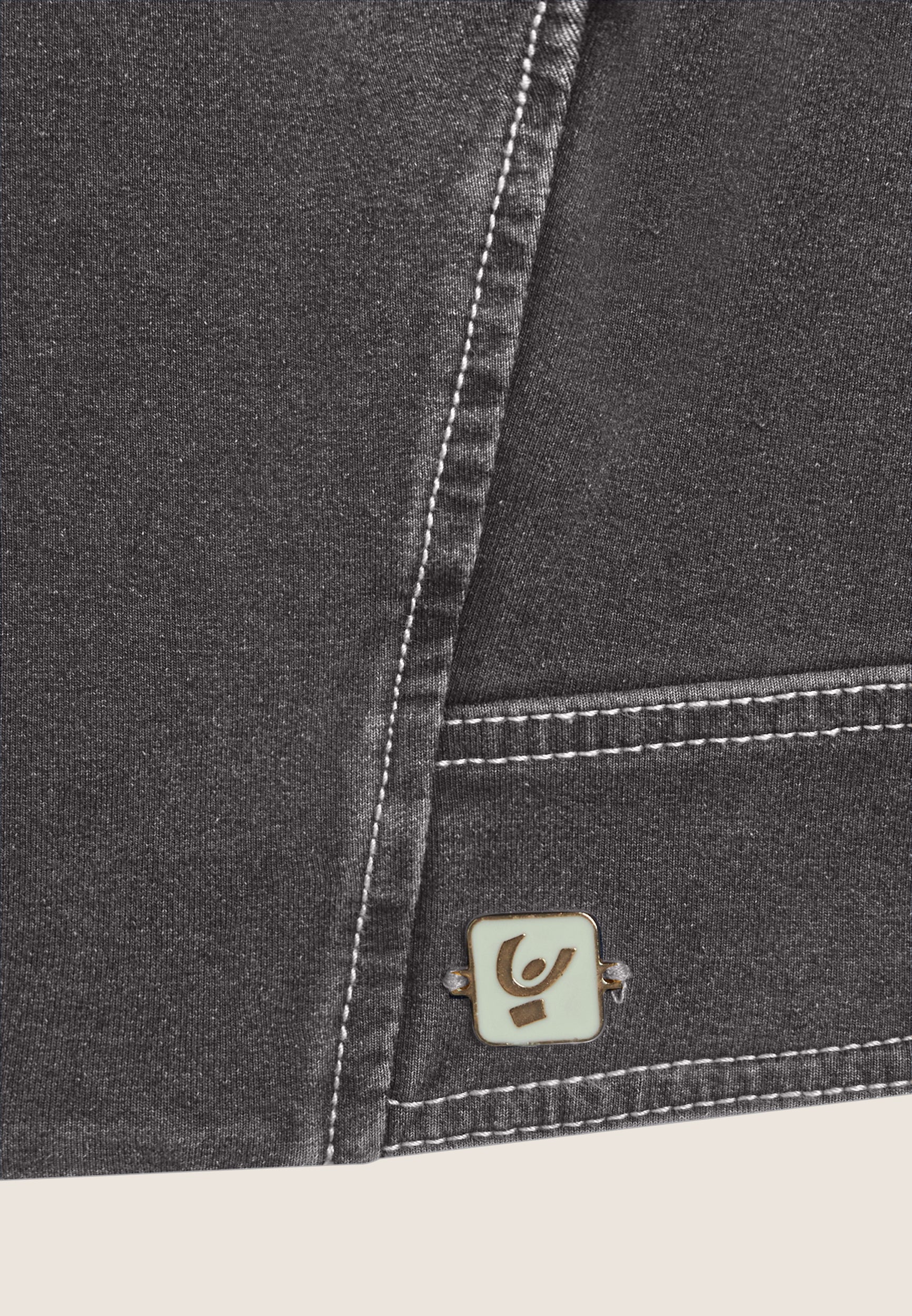 F4WTWJ3_J125N_-_W_XS 3