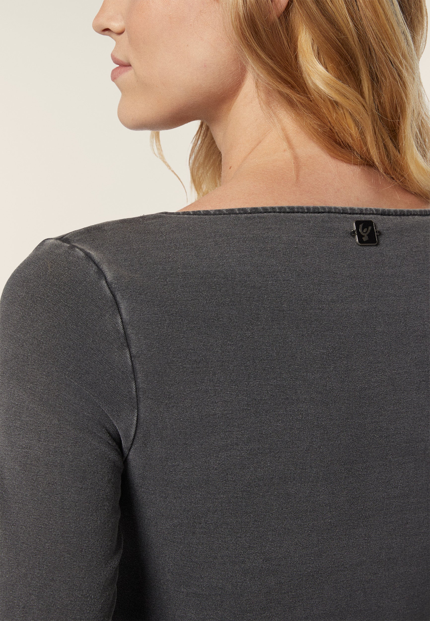 F4WTWY4_J125N_-_W_L 4