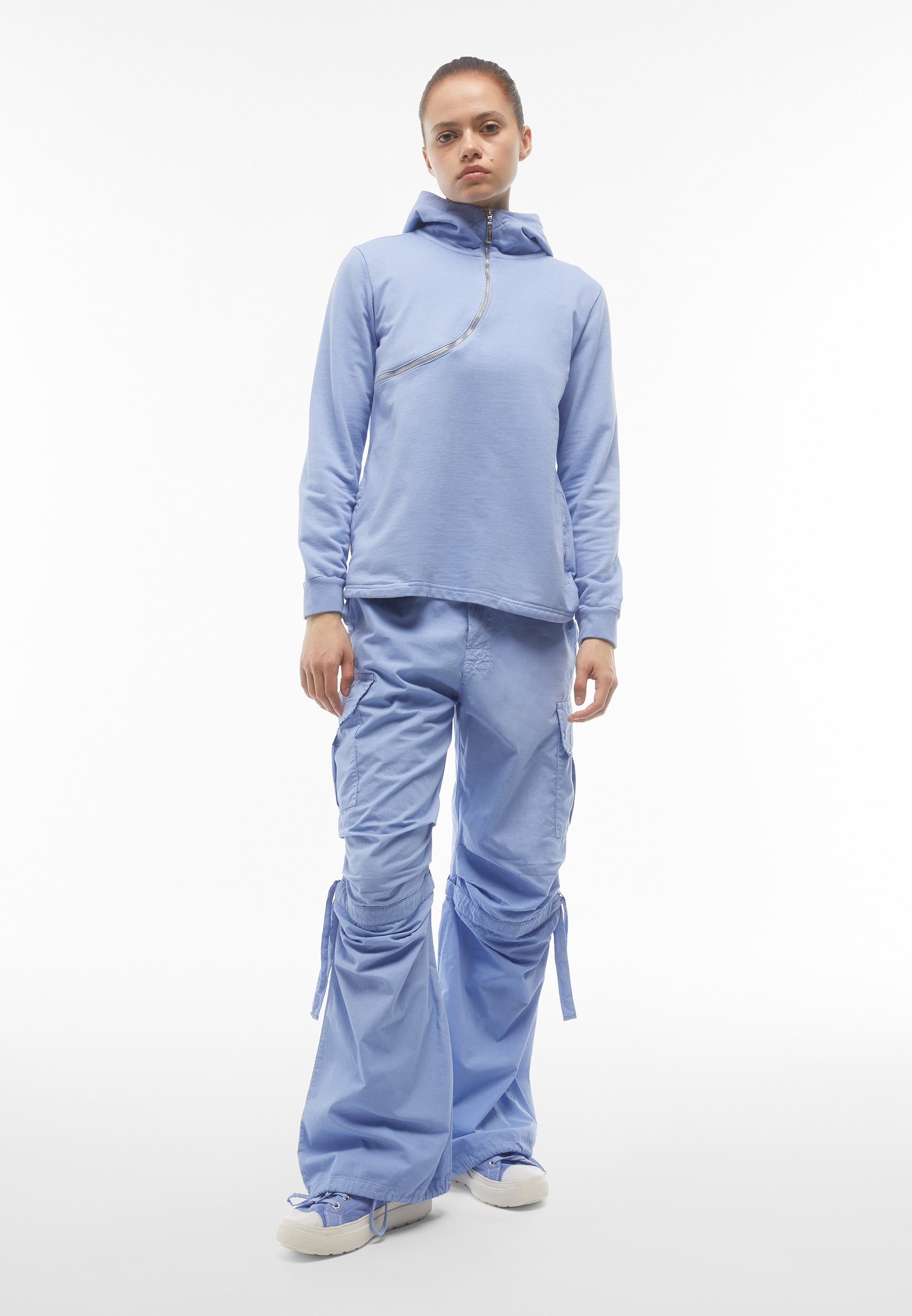 MELANIES403_B125X_-_W_S 1