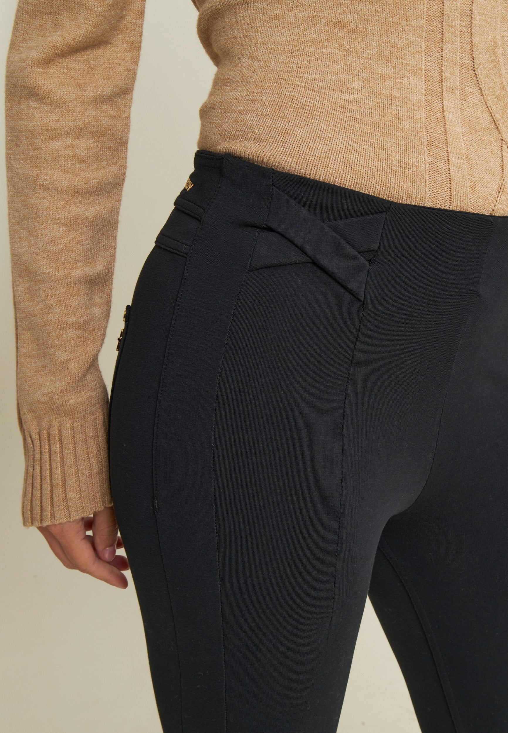 NOWY2HF2559ORG_N_-_W_L 4