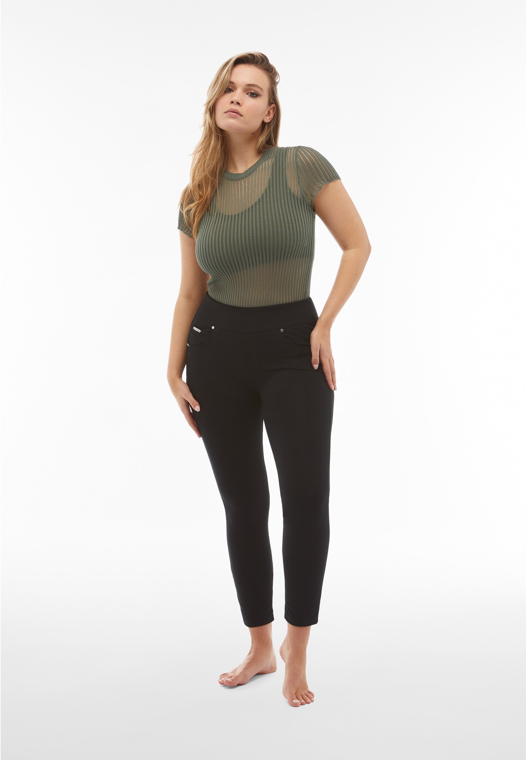 NOWY4MC001ORG_N_-_W_L 1