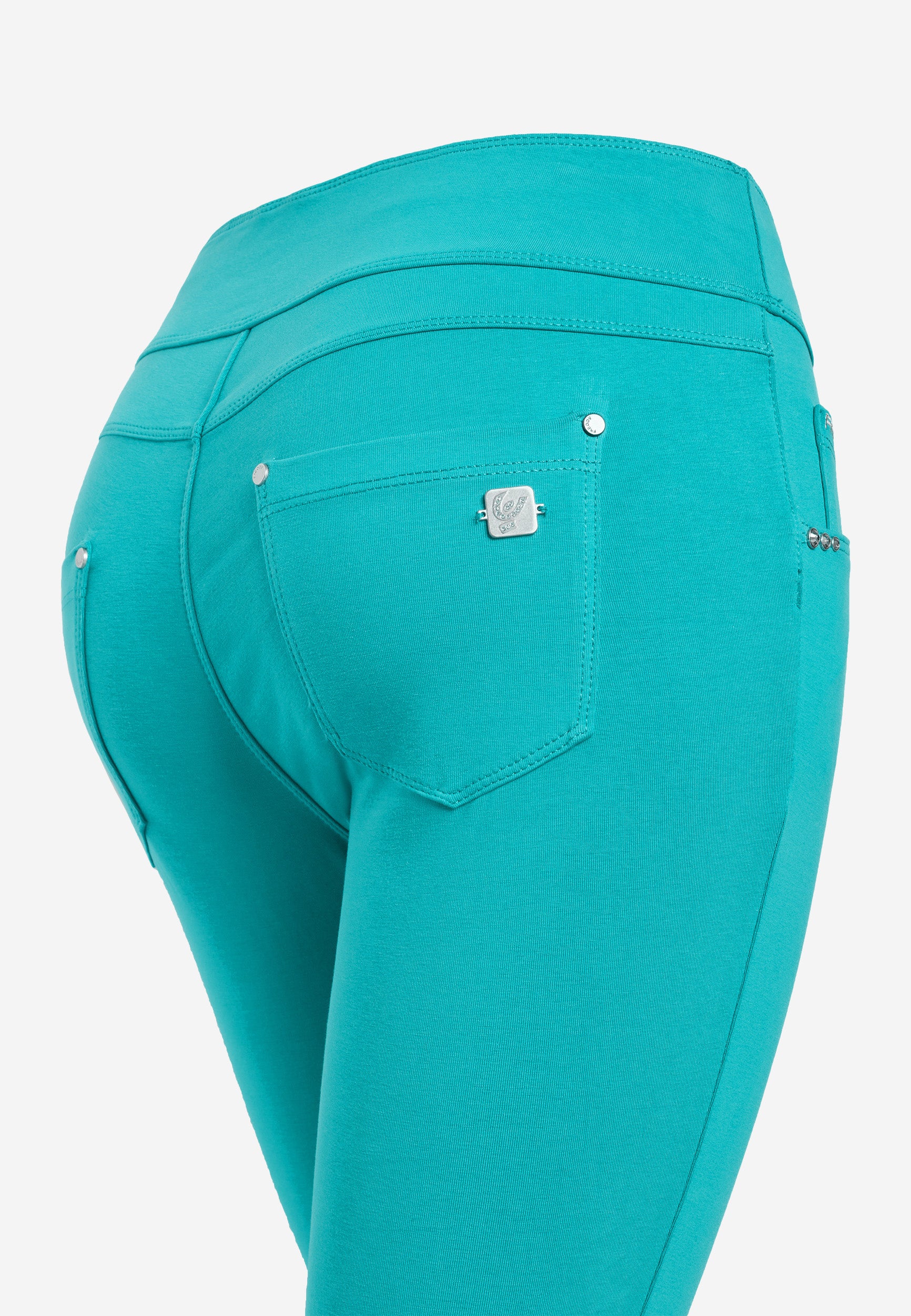 NOWY4MC001ORG_V45_-_W_L 3