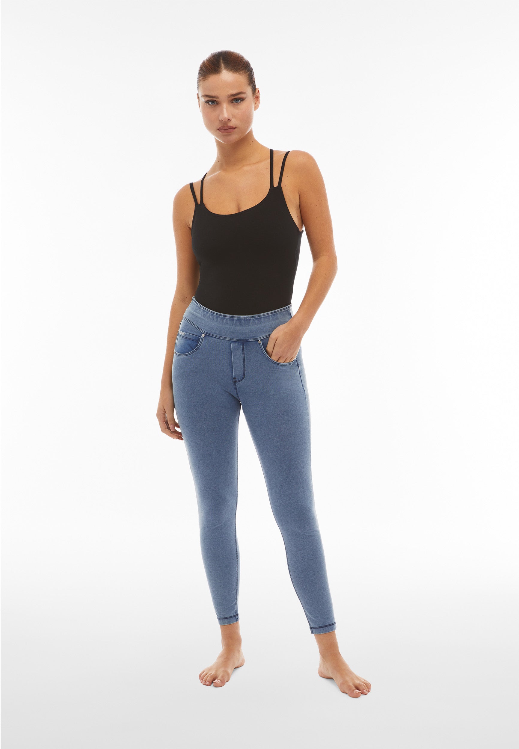 NOWY4MC002ORG_J107B_-_W_L 1