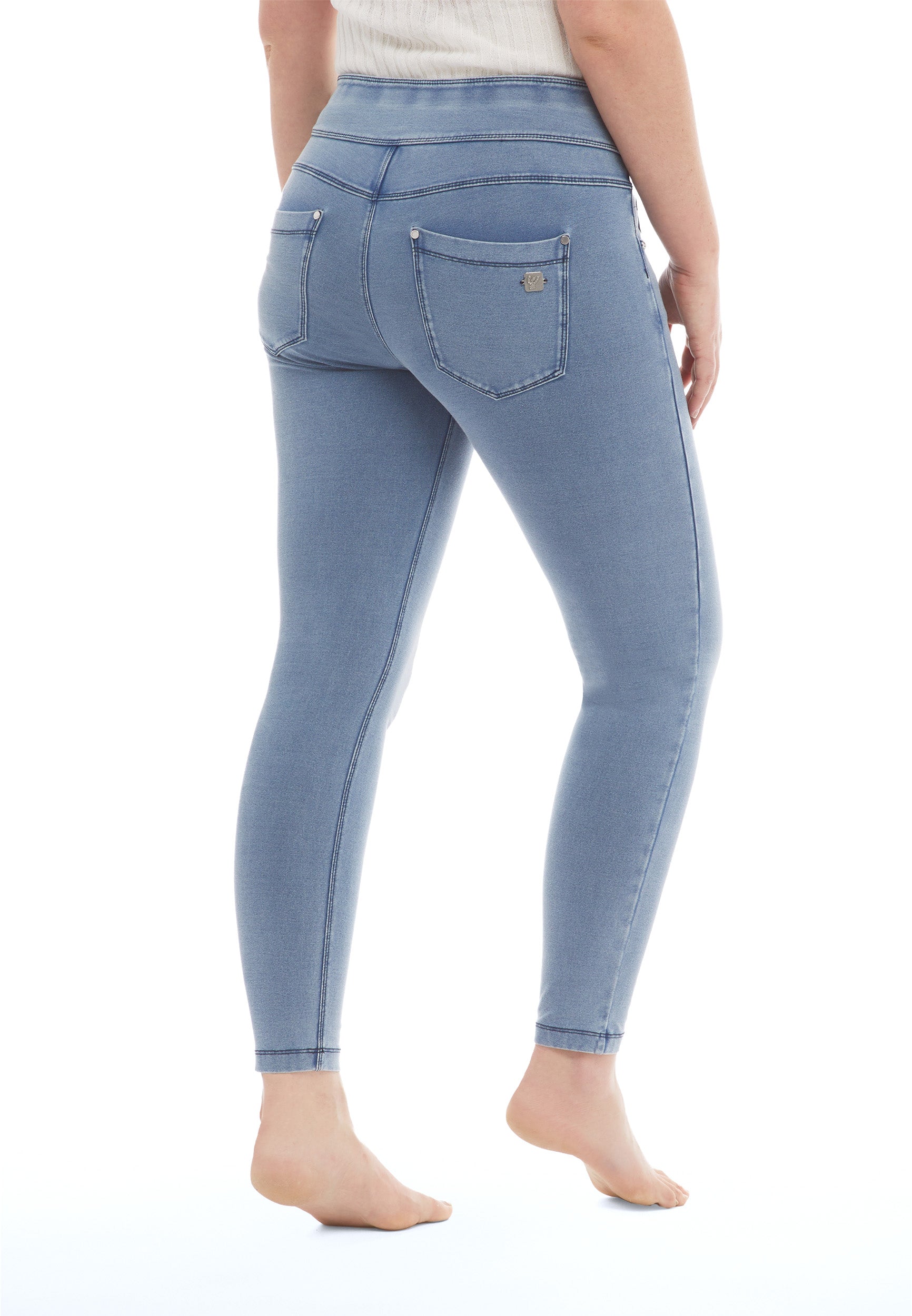 NOWY4MC002ORG_J107B_-_W_L 3