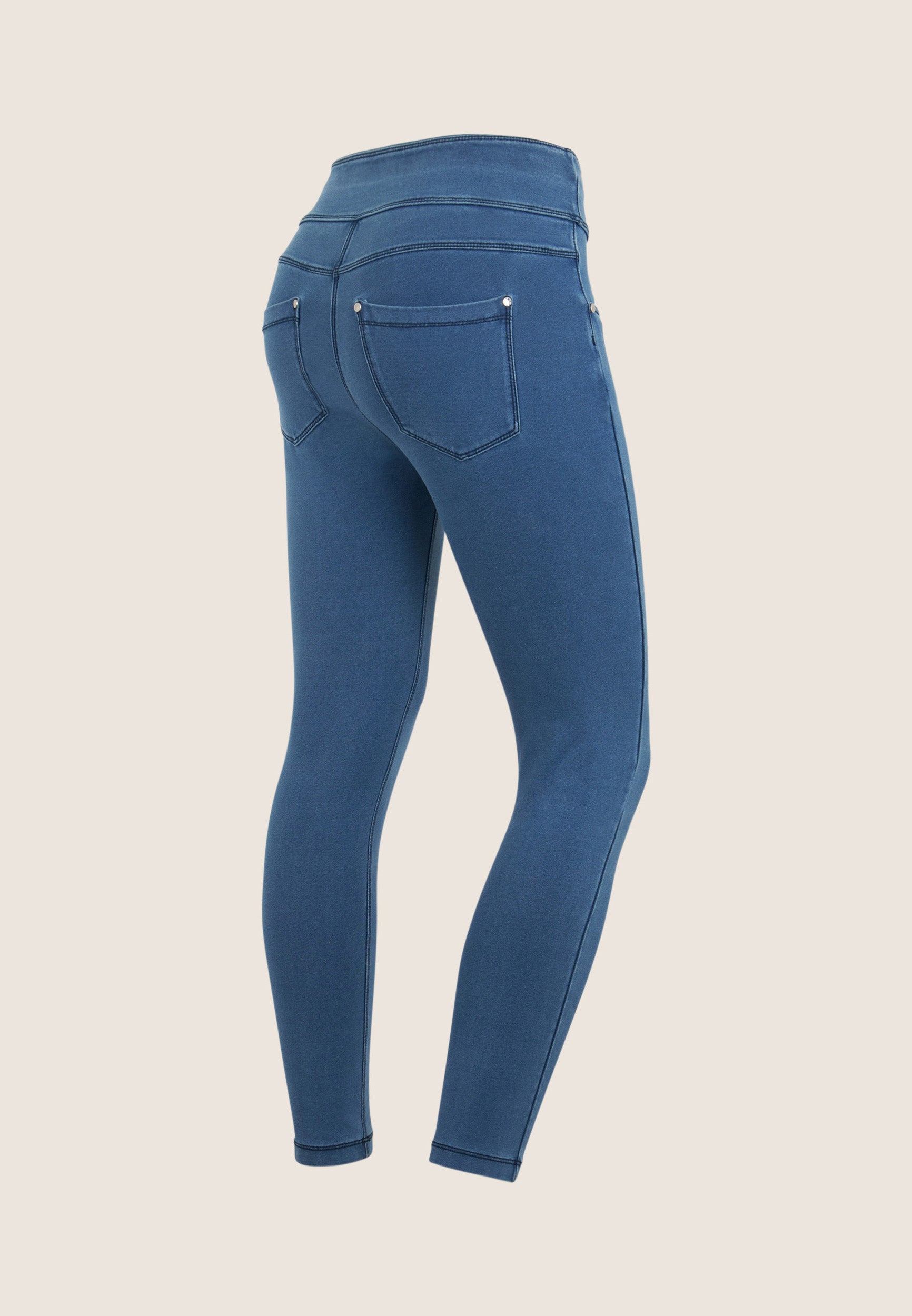 NOWY4MC002ORG_J4B_-_W_L 2