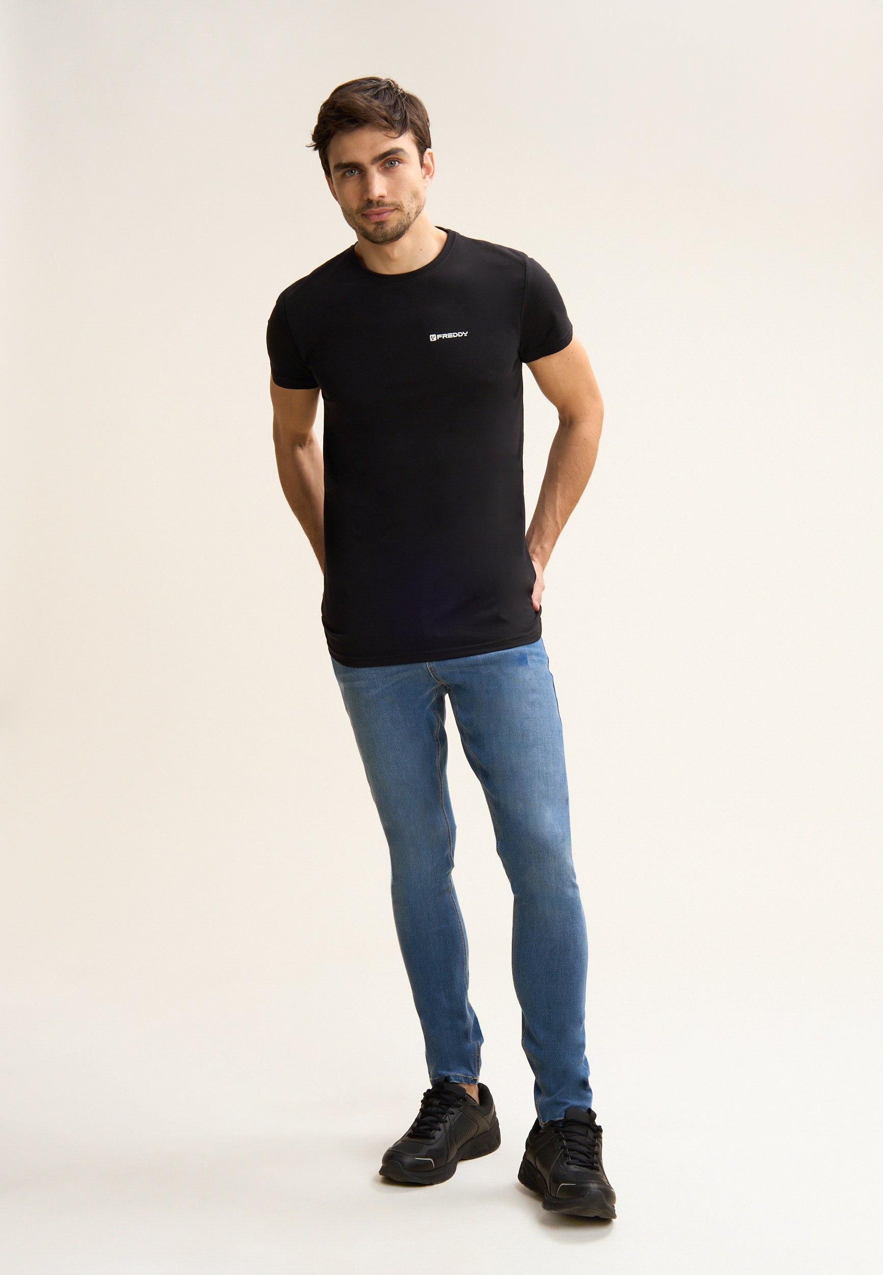 P2471RF410_J4Z_-_MIC_28 1