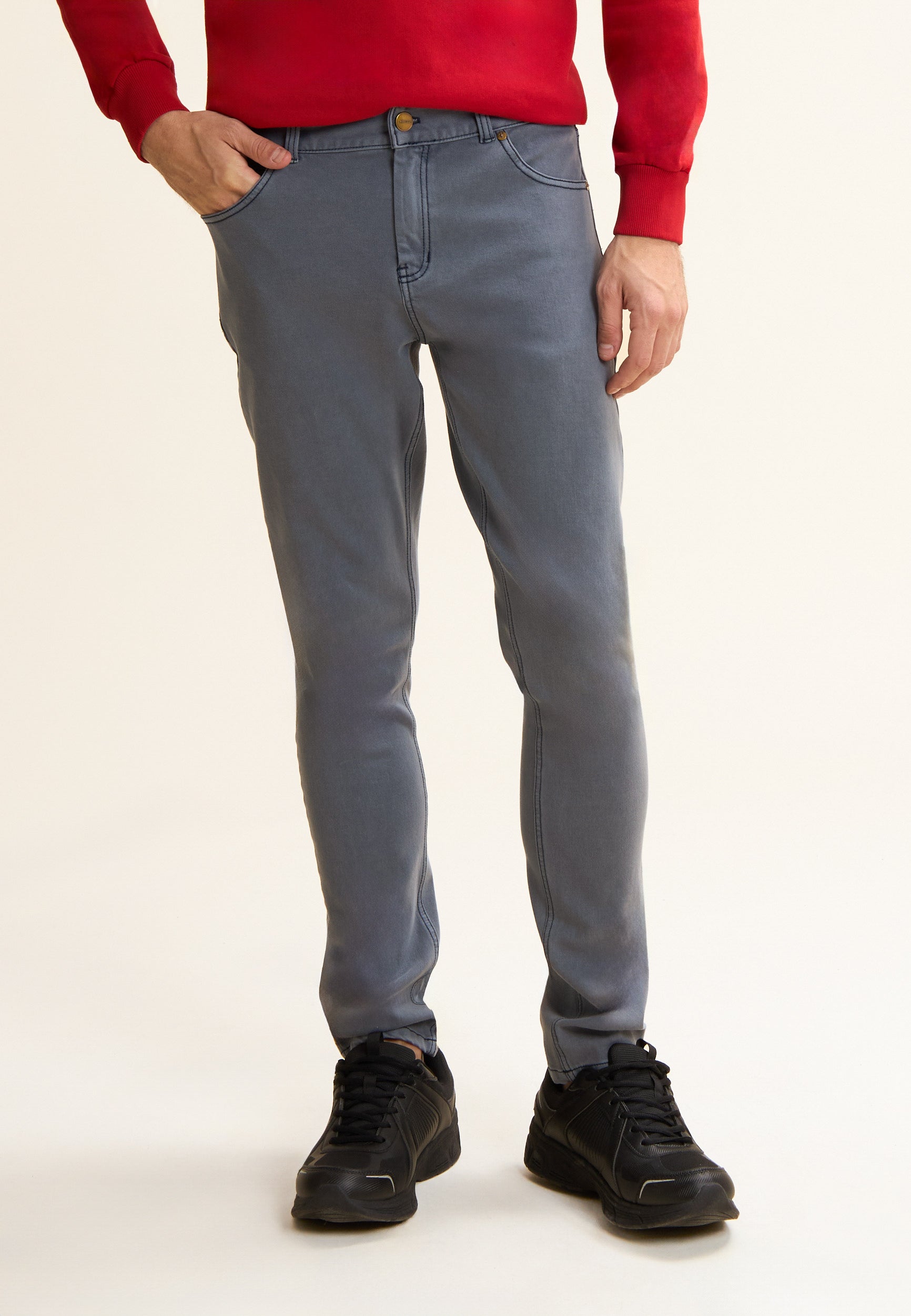 P2471RF414_B109_-_MIC_28 2