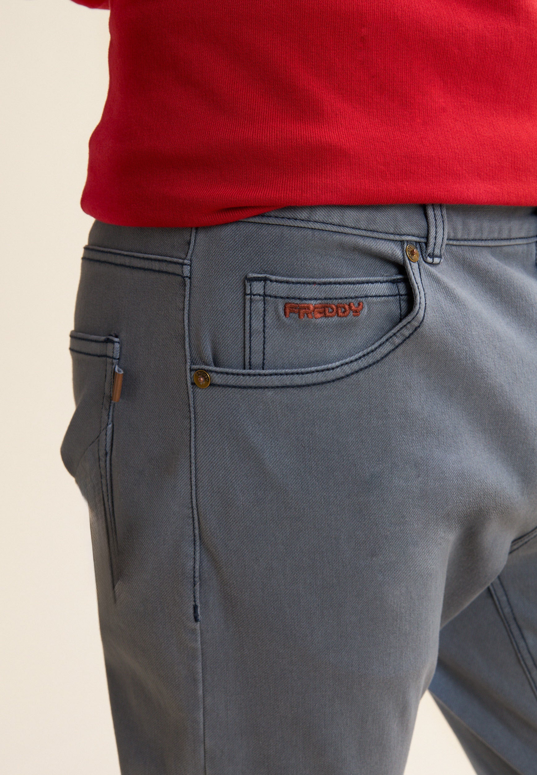 P2471RF414_B109_-_MIC_28 4