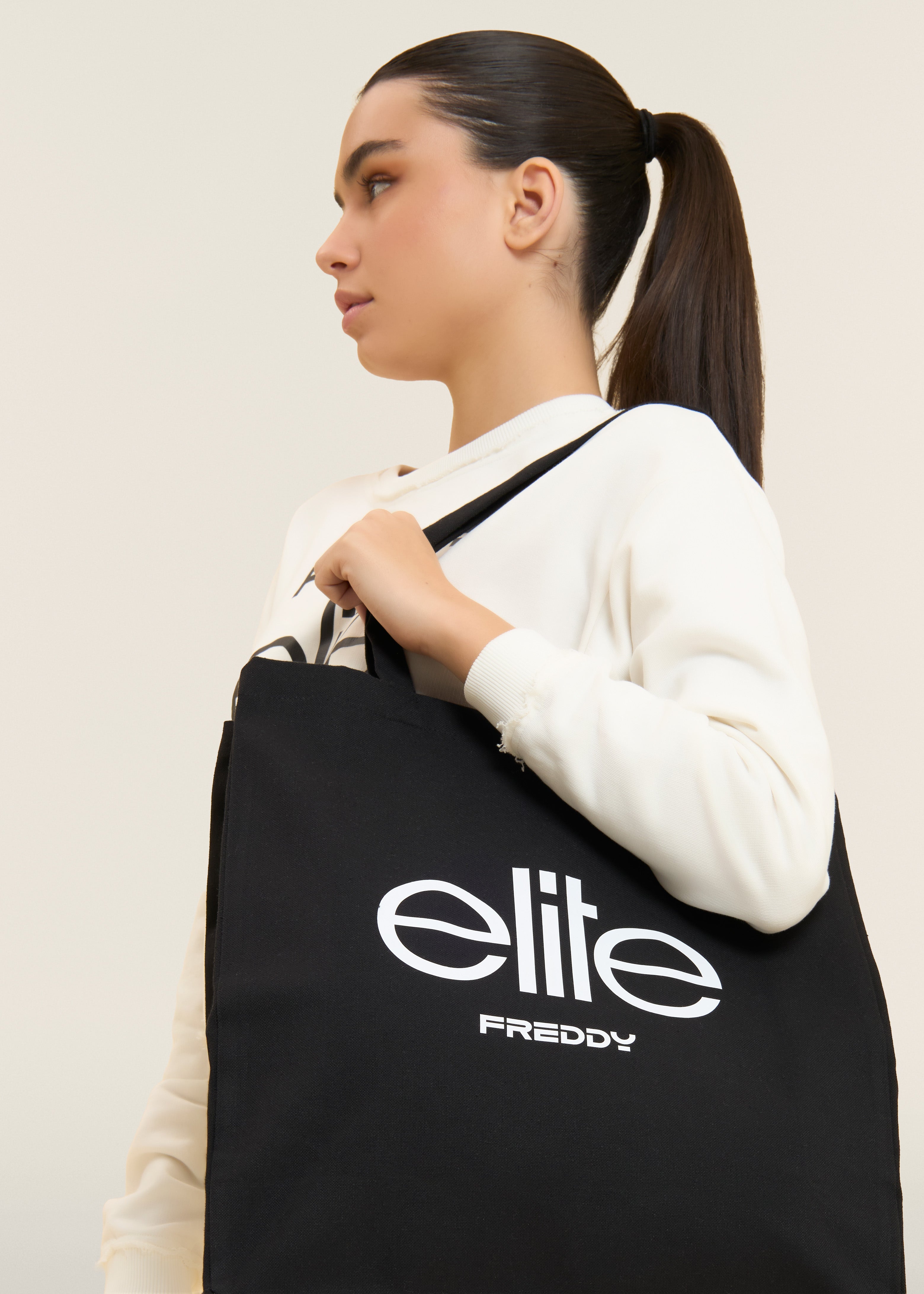 S25UFXETOTEBAG_N_-_6_U 2