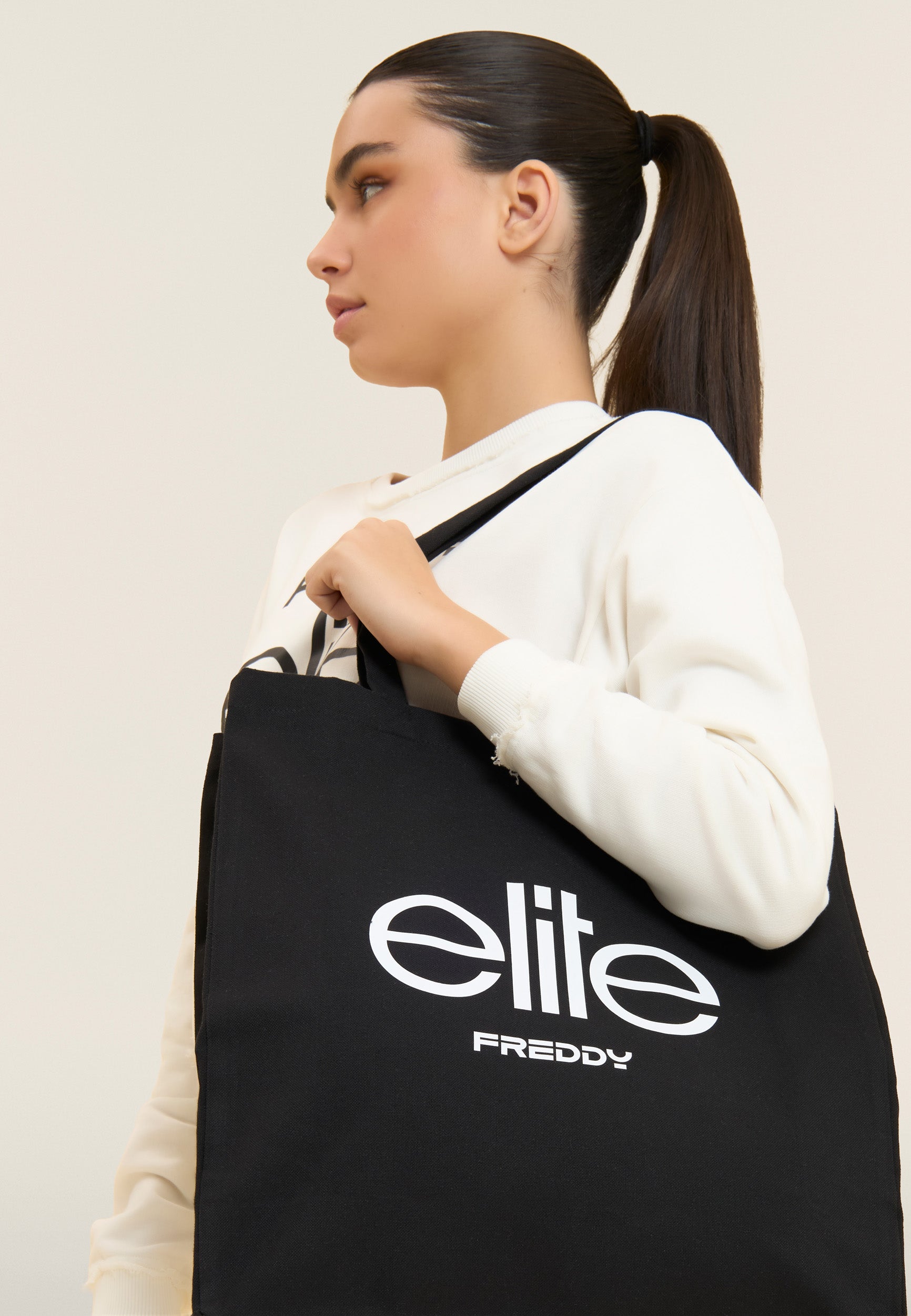 S25UFXETOTEBAG_N_-_6_U 2