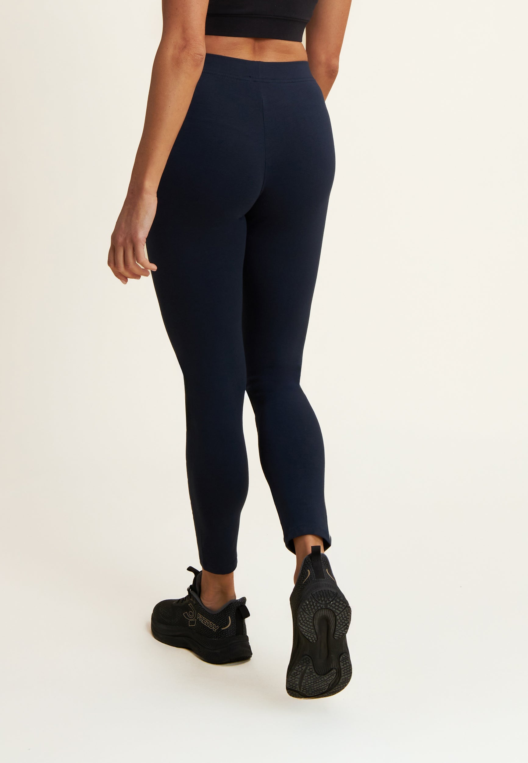 S25WCRP13_B109_-_W_XS 3