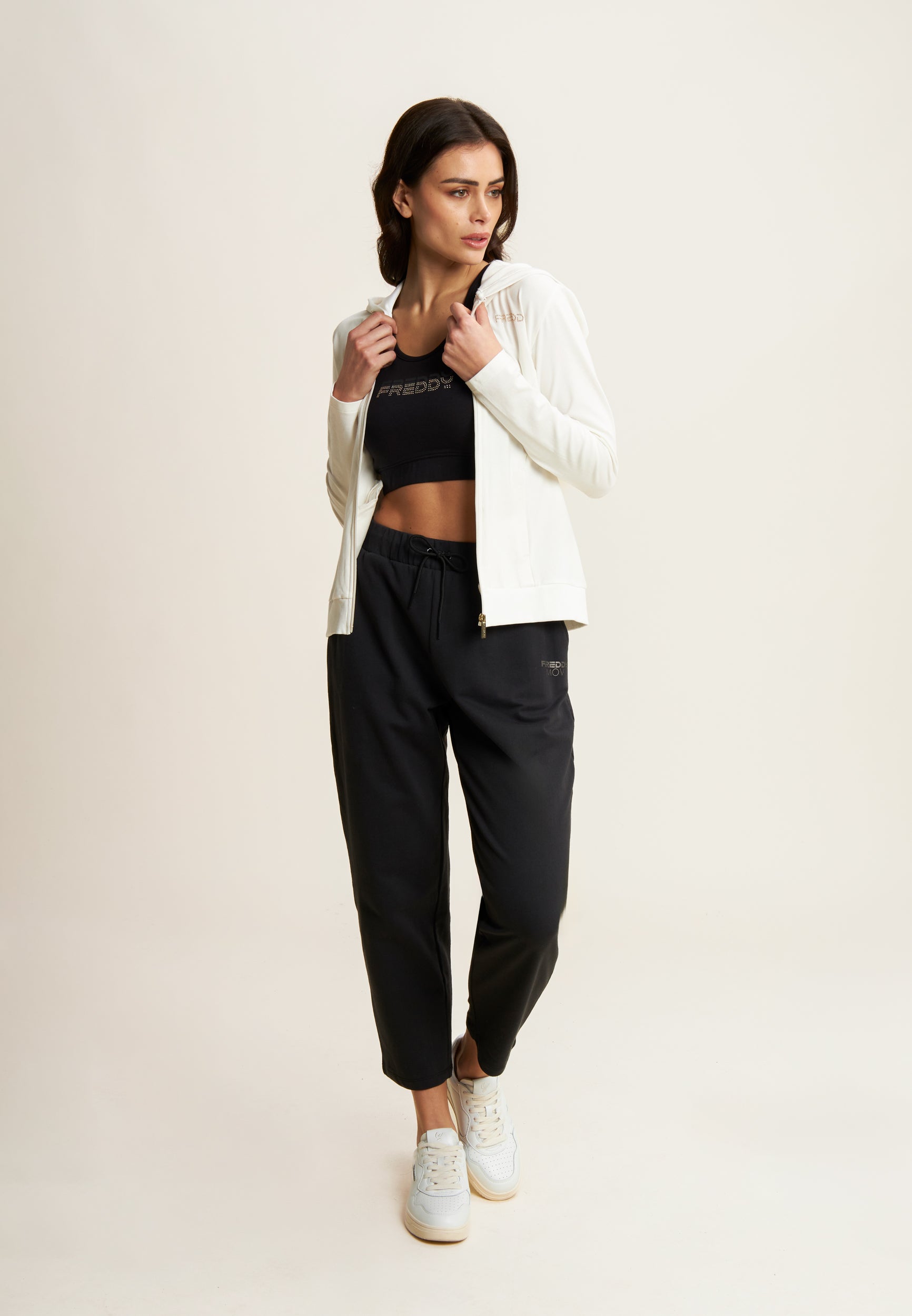 S25WCRS3_W99_-_W_L 1