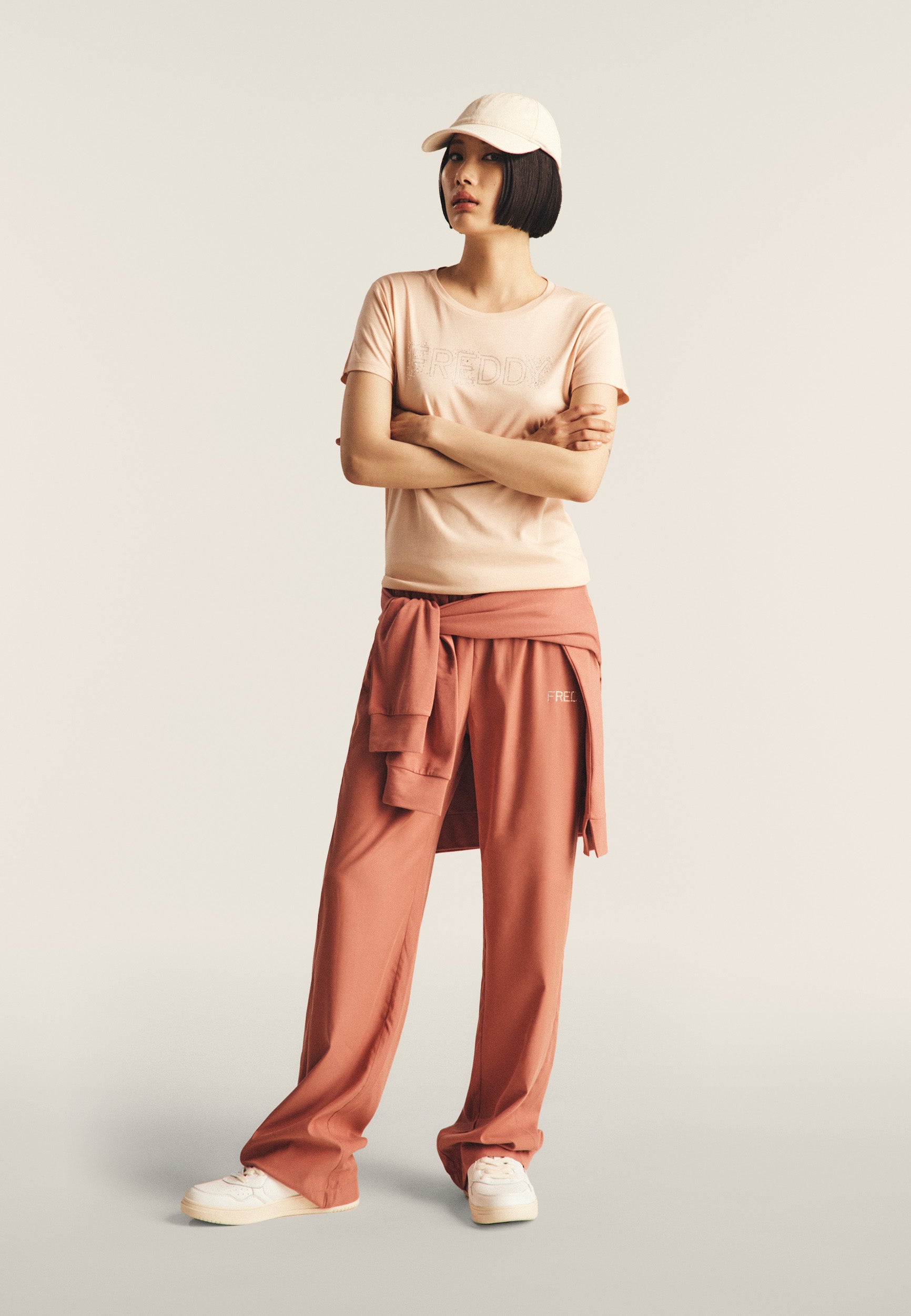 S25WCXT1_P106_-_W_L 1