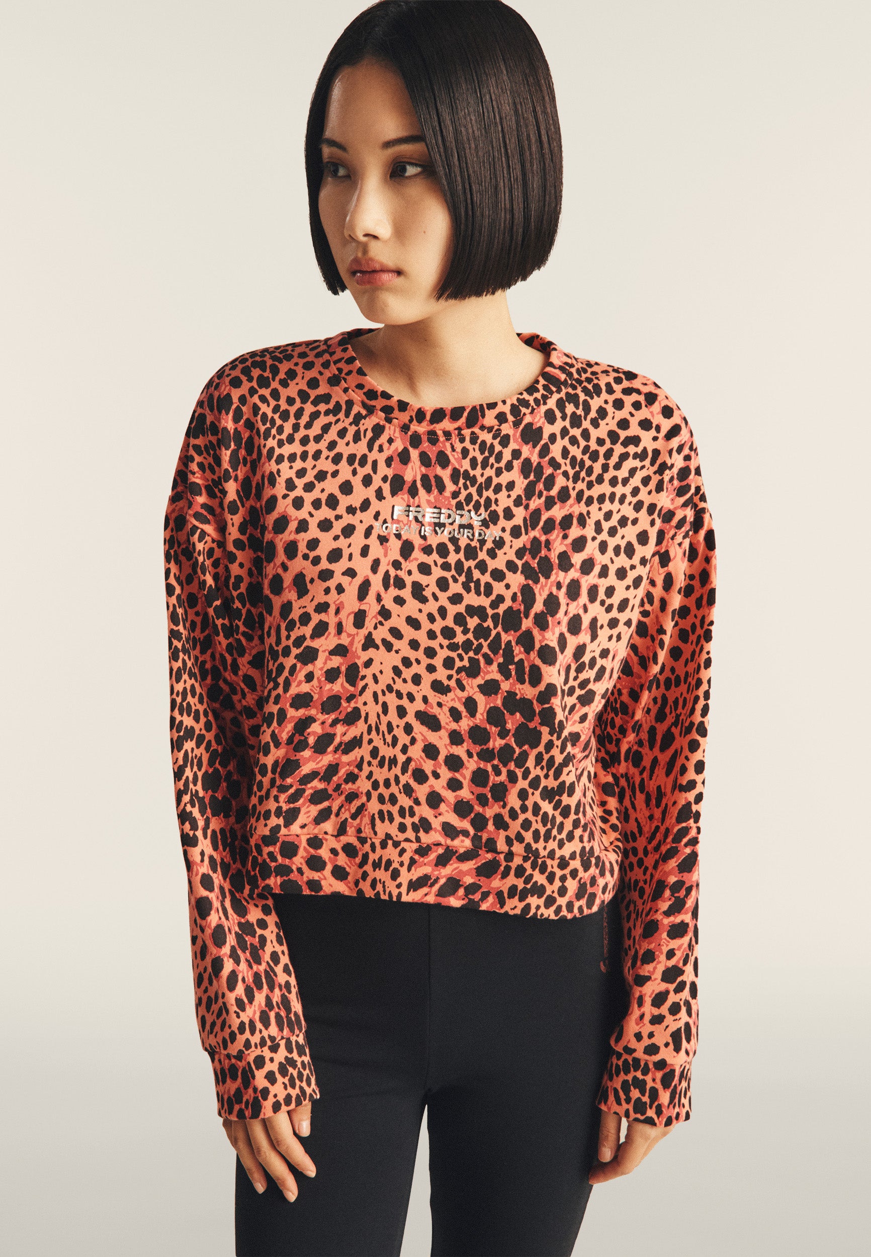 S25WMCS1C_ANI118_-_W_L 2