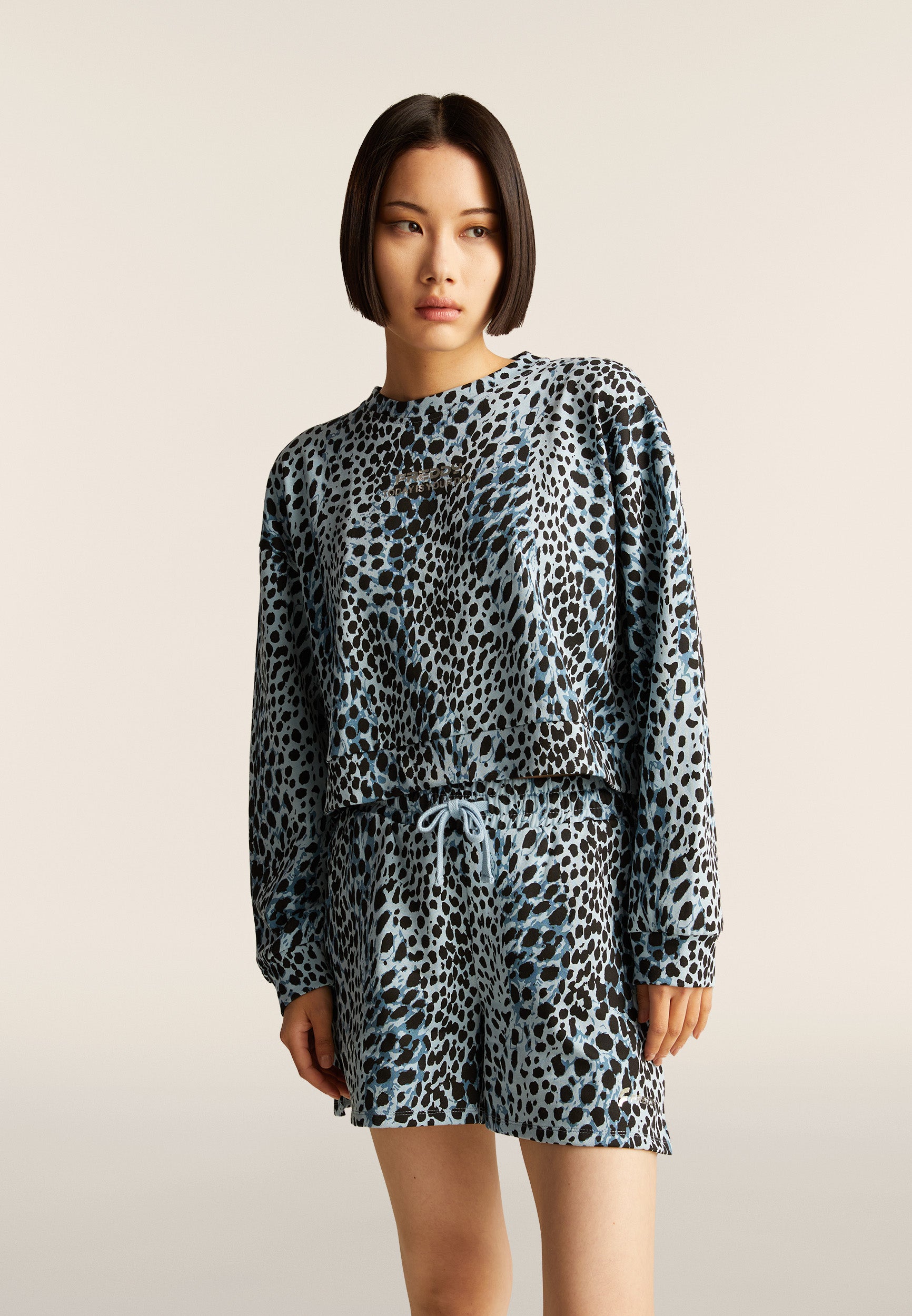 S25WMCS1C_ANI121_-_W_L 2