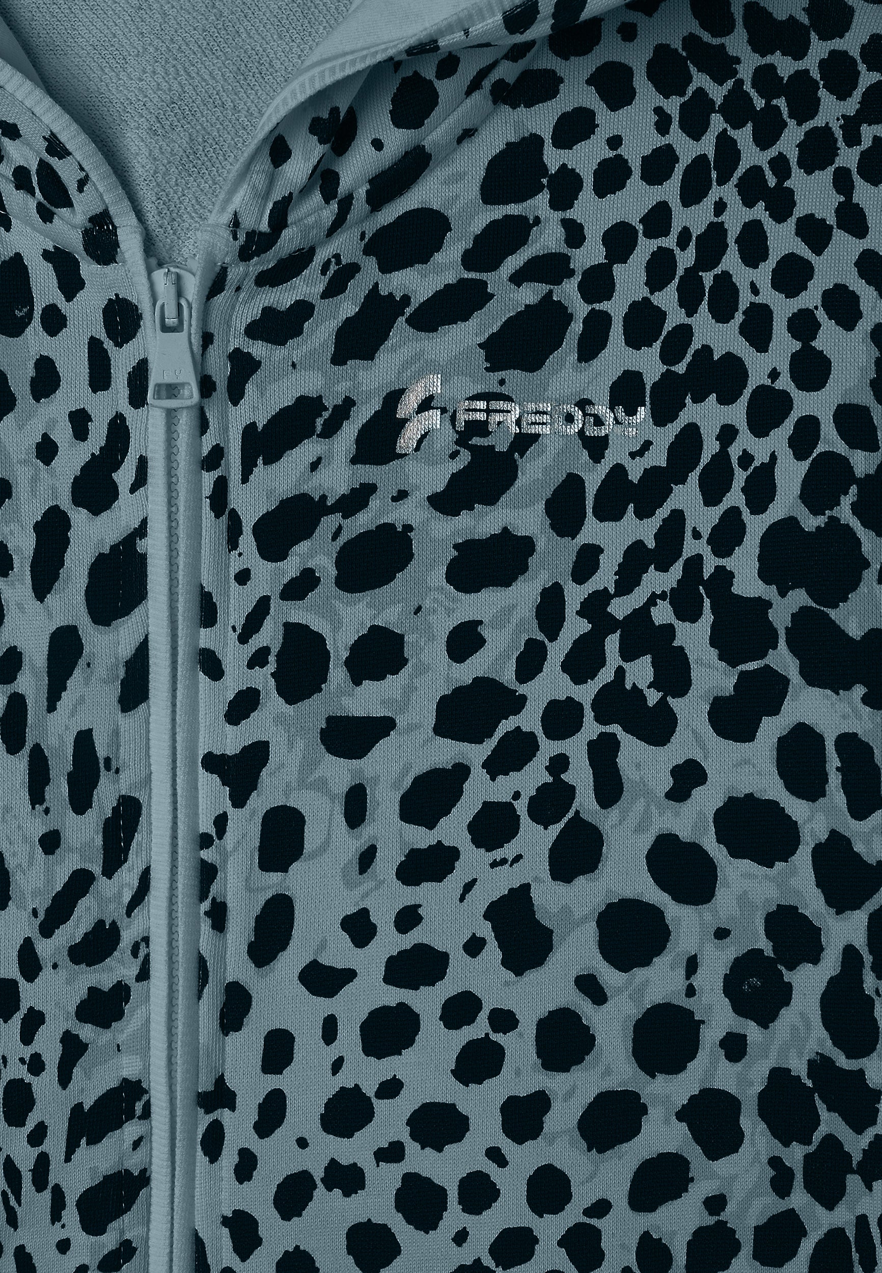 S25WMCS2C_ANI121_-_W_XXS 3