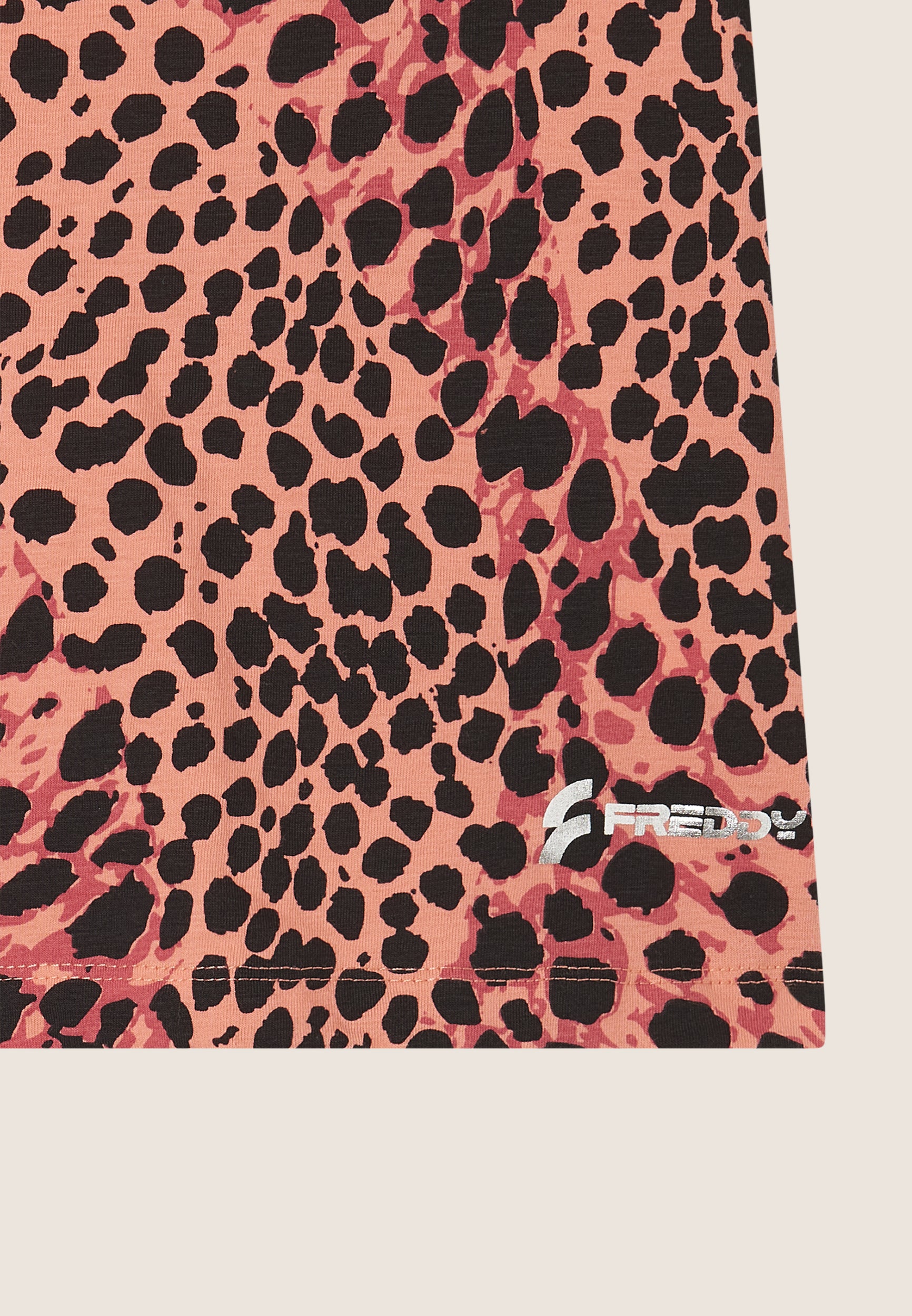 S25WMCT1C_ANI118_-_W_L 3