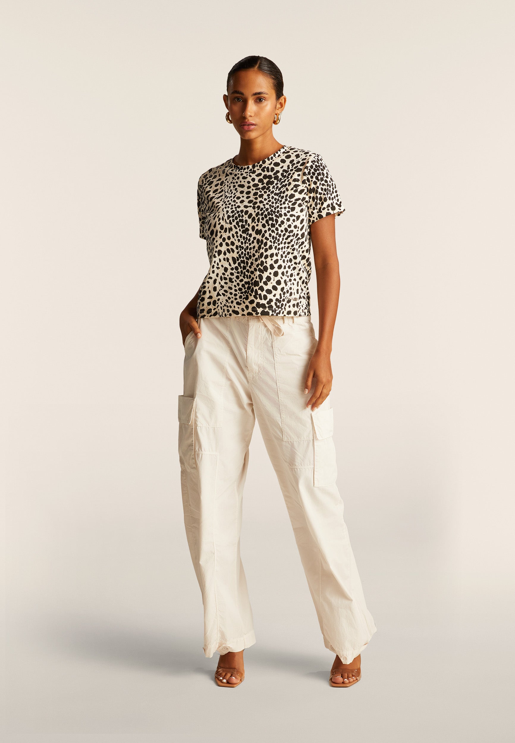 S25WMCT1C_ANI119_-_W_L 1