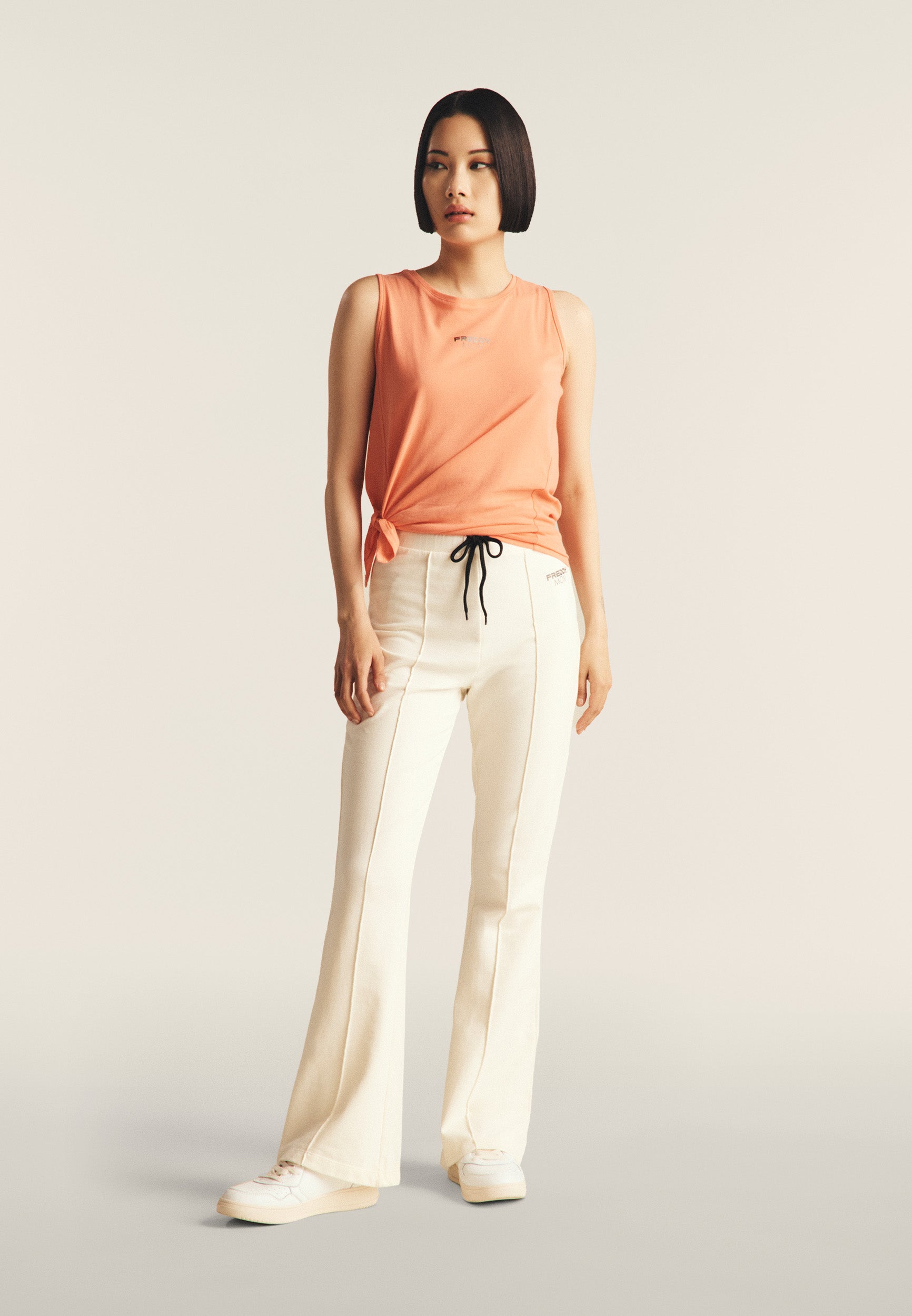 S25WMVK1_A10_-_W_L 1