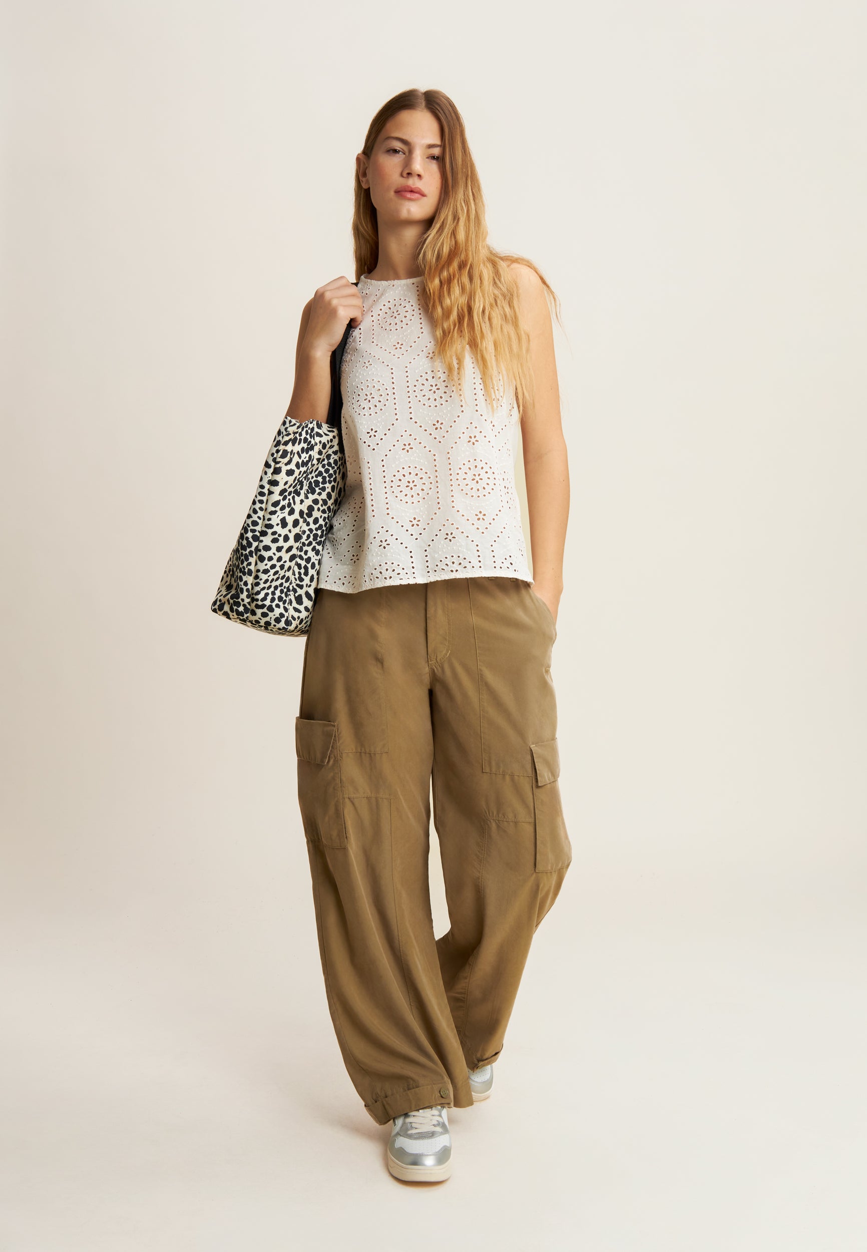 S25WSLK4_Z102_-_W_M 1