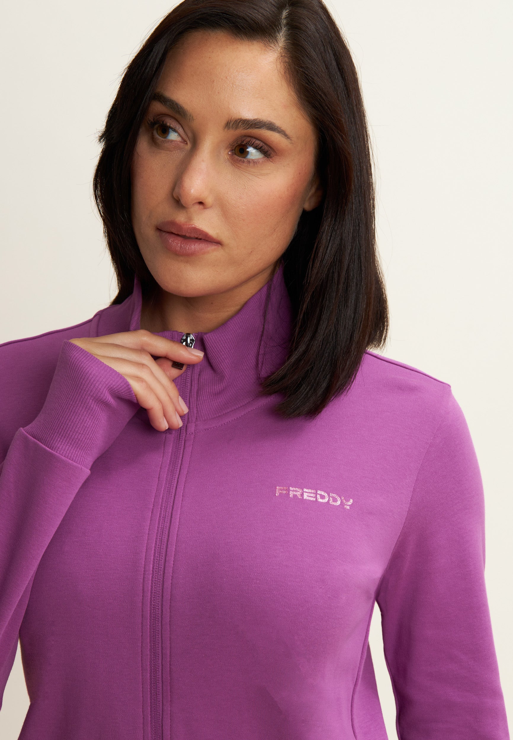 S25WTRK2_F118B_-_W_L 4