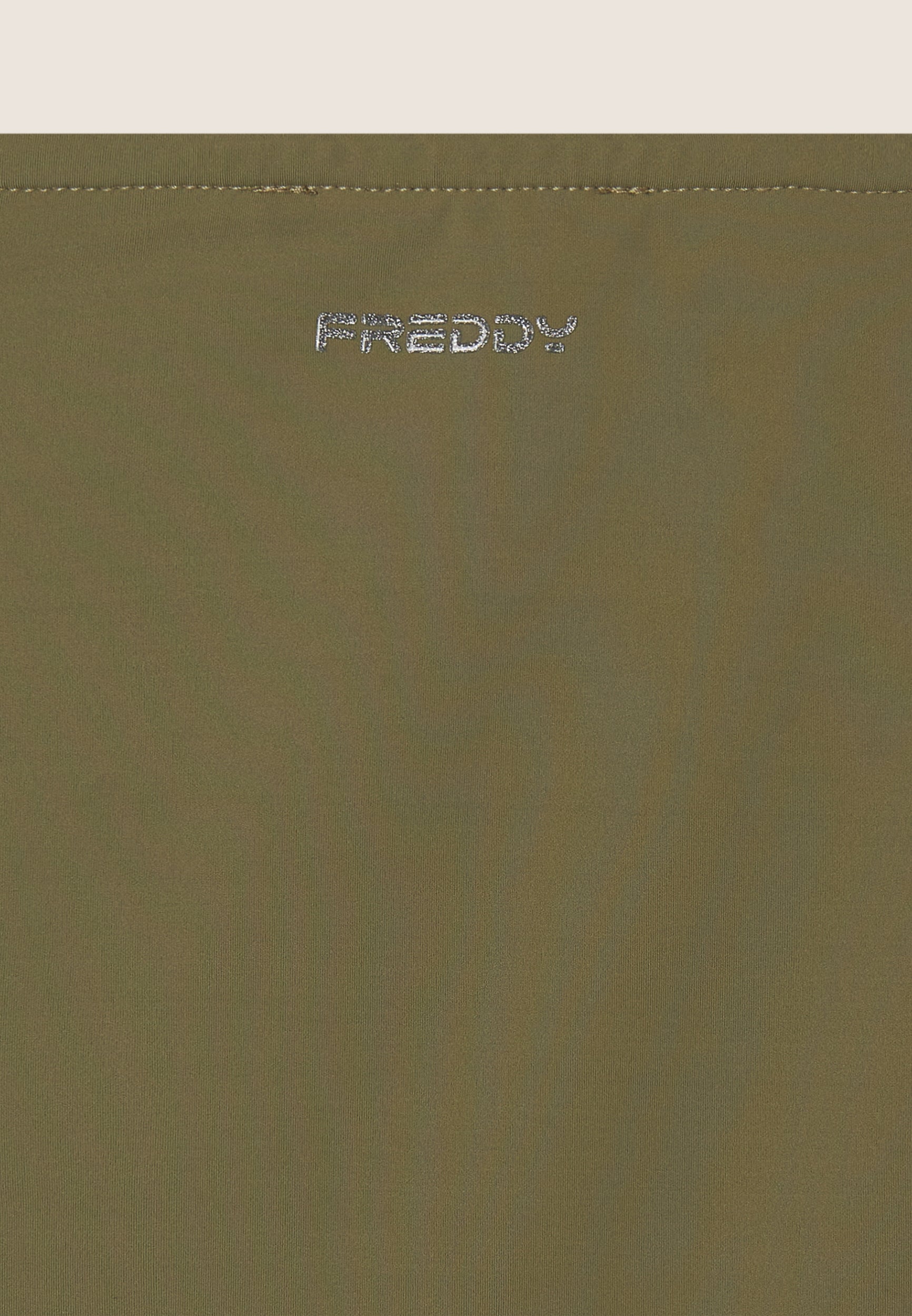 S25WTWT14_V141_-_W_L 8