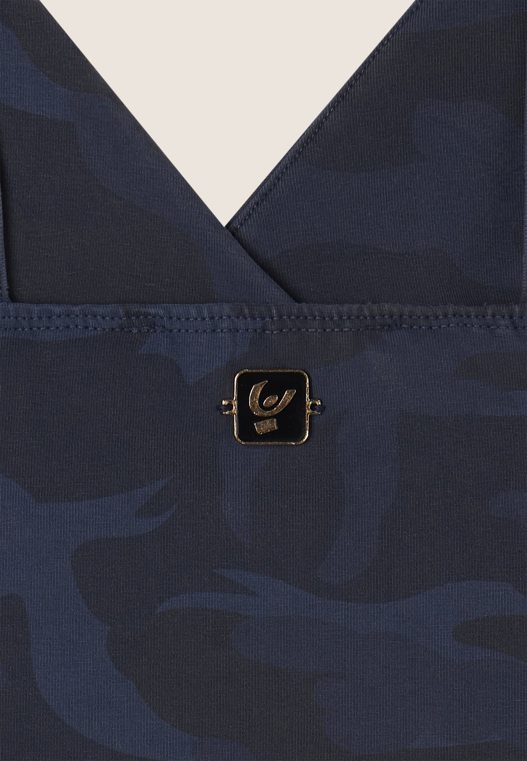 S25WTWT15C_CAMO28_-_W_L 7
