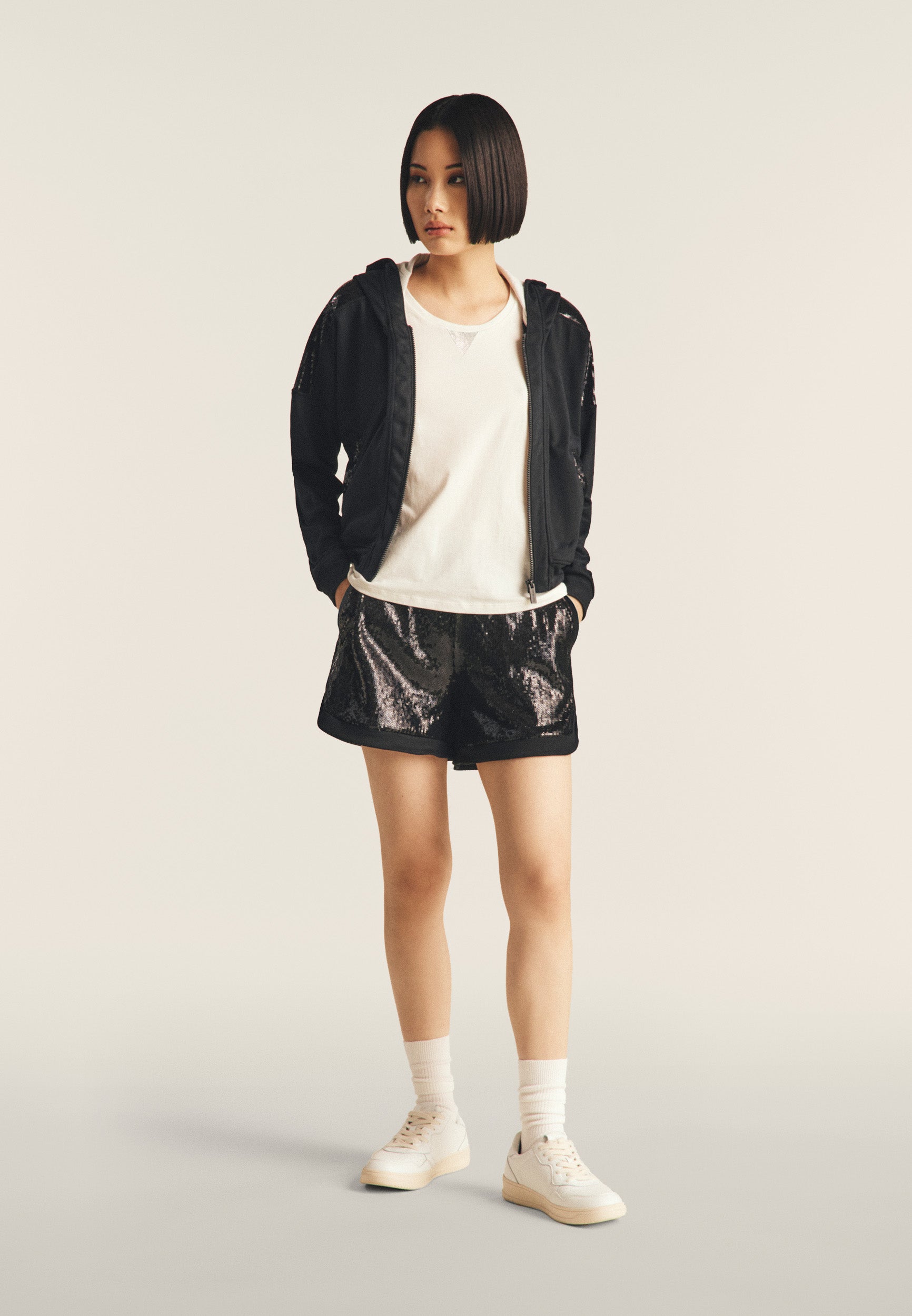 S25WZAFFIROK1_Z102_-_W_XS 1