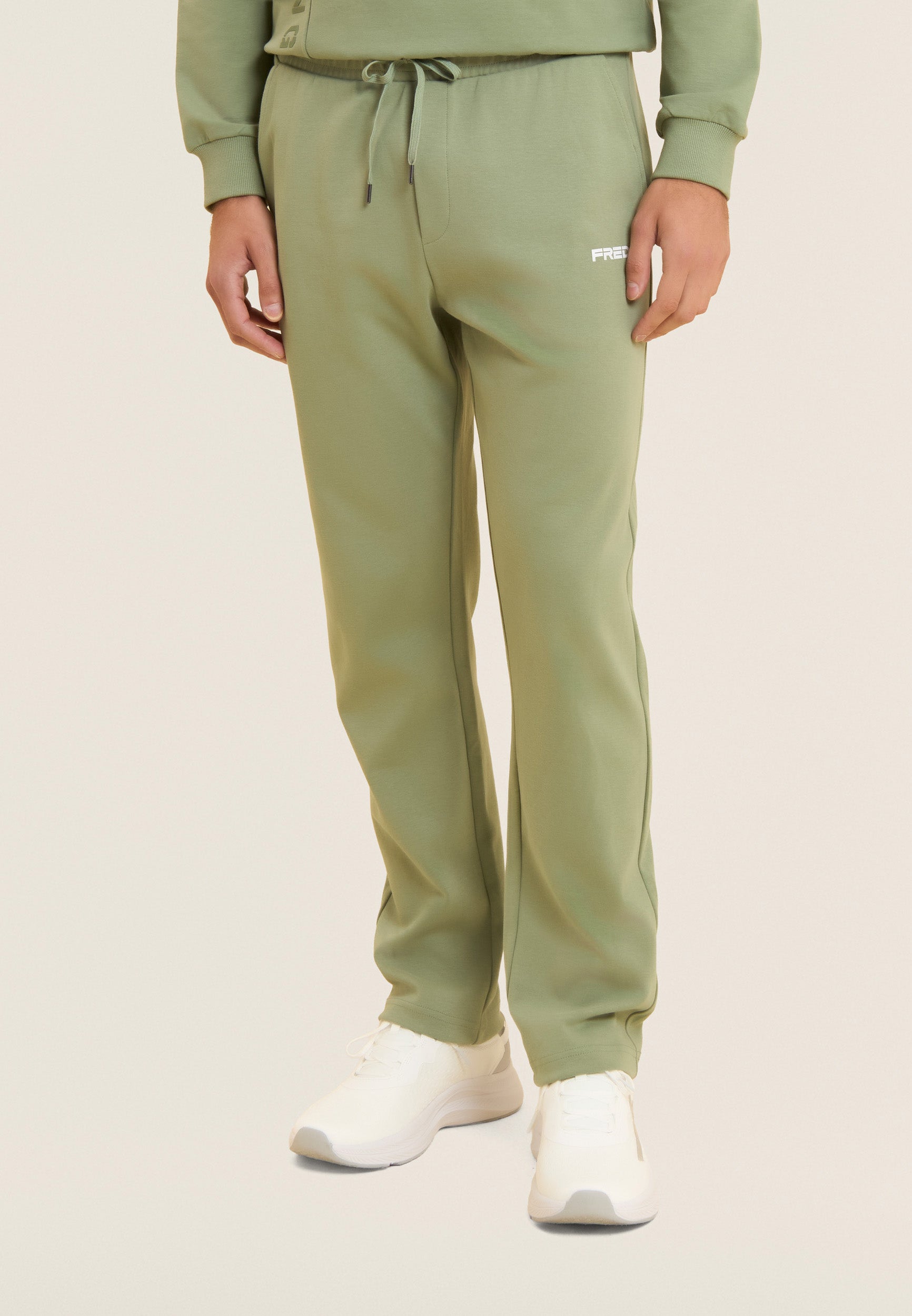 S26MESP4_V102_-_M_3XL 2