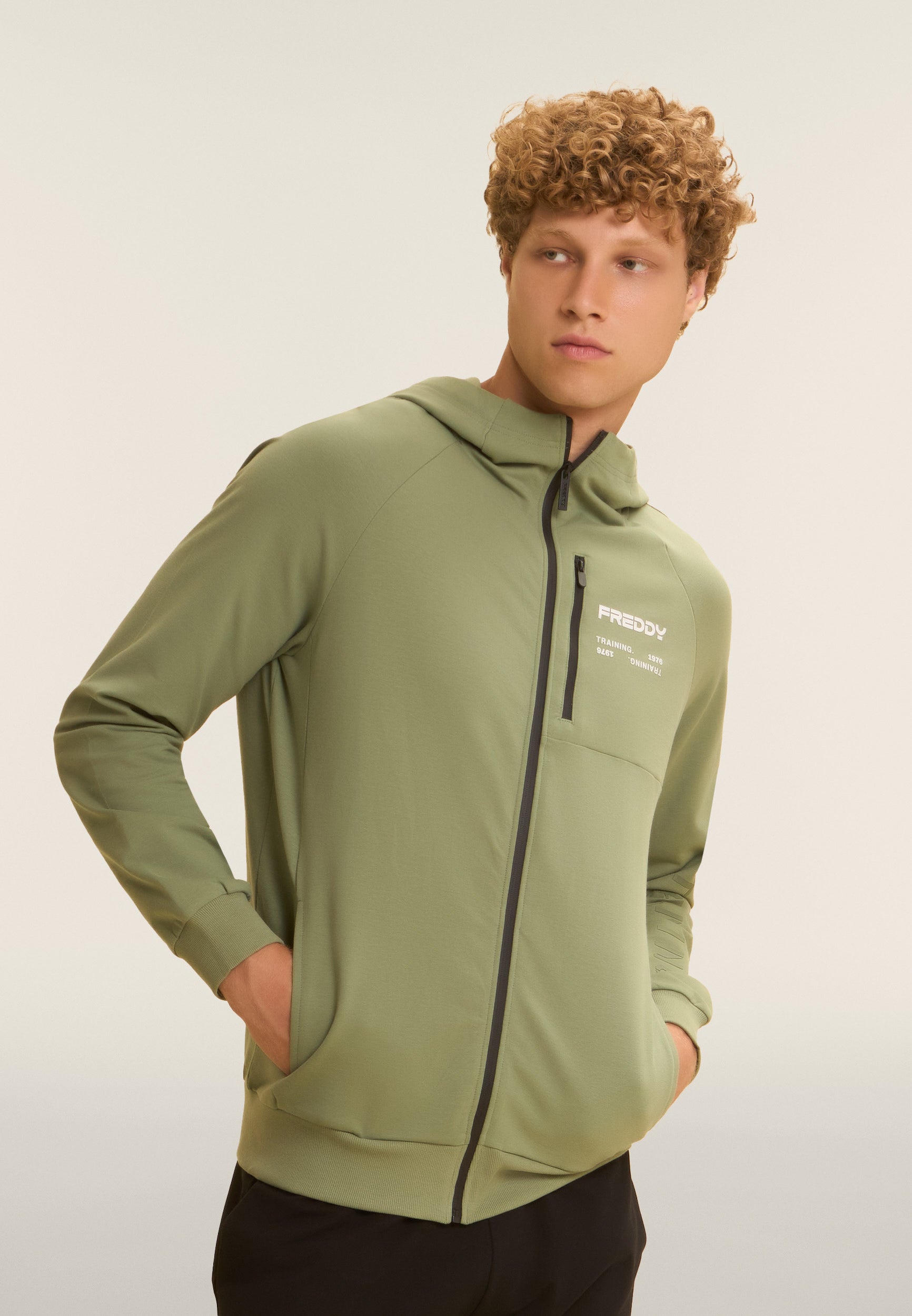 S26MTRK3_V102N_-_M_3XL 1