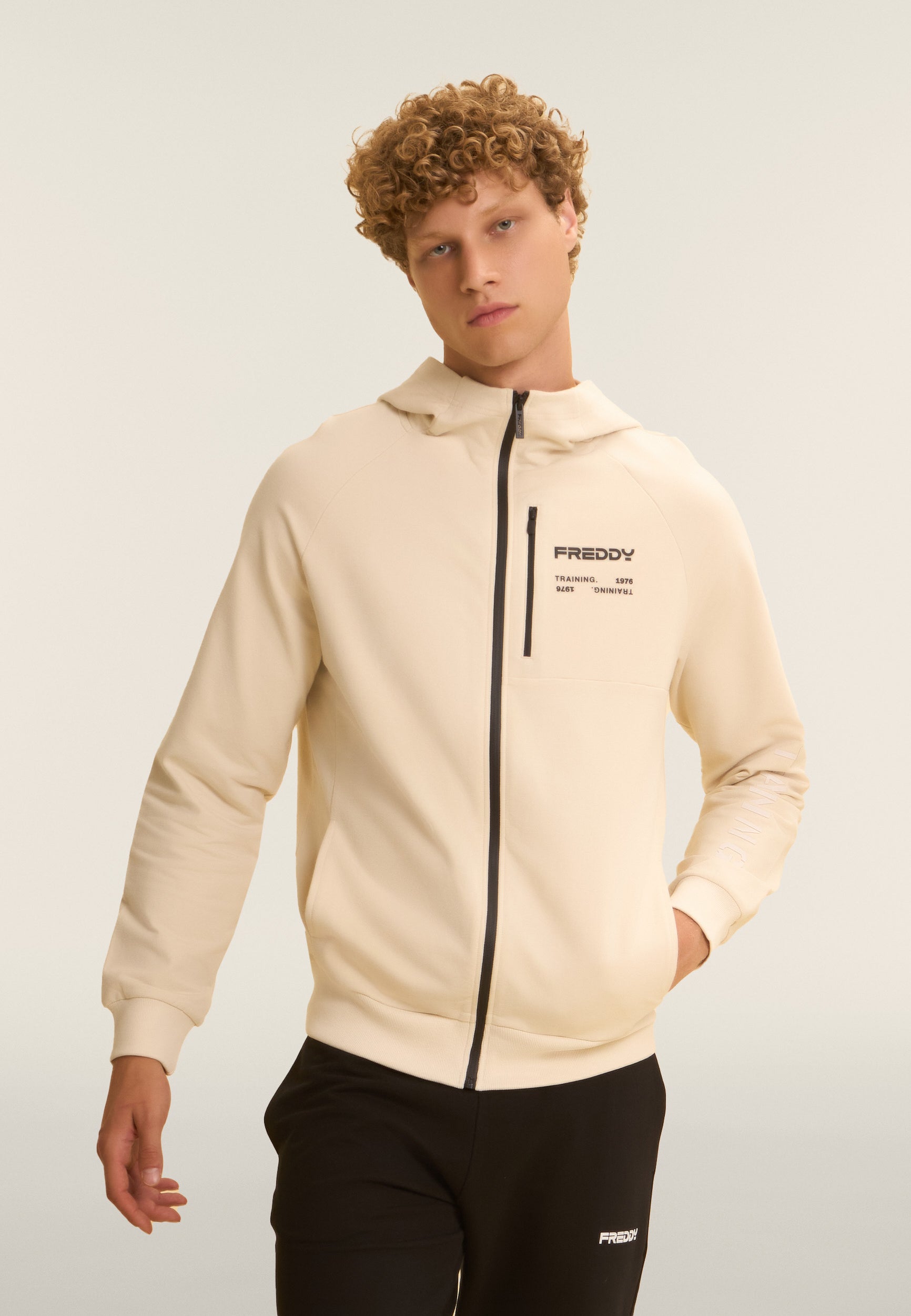 S26MTRK3_W105N_-_M_3XL 1