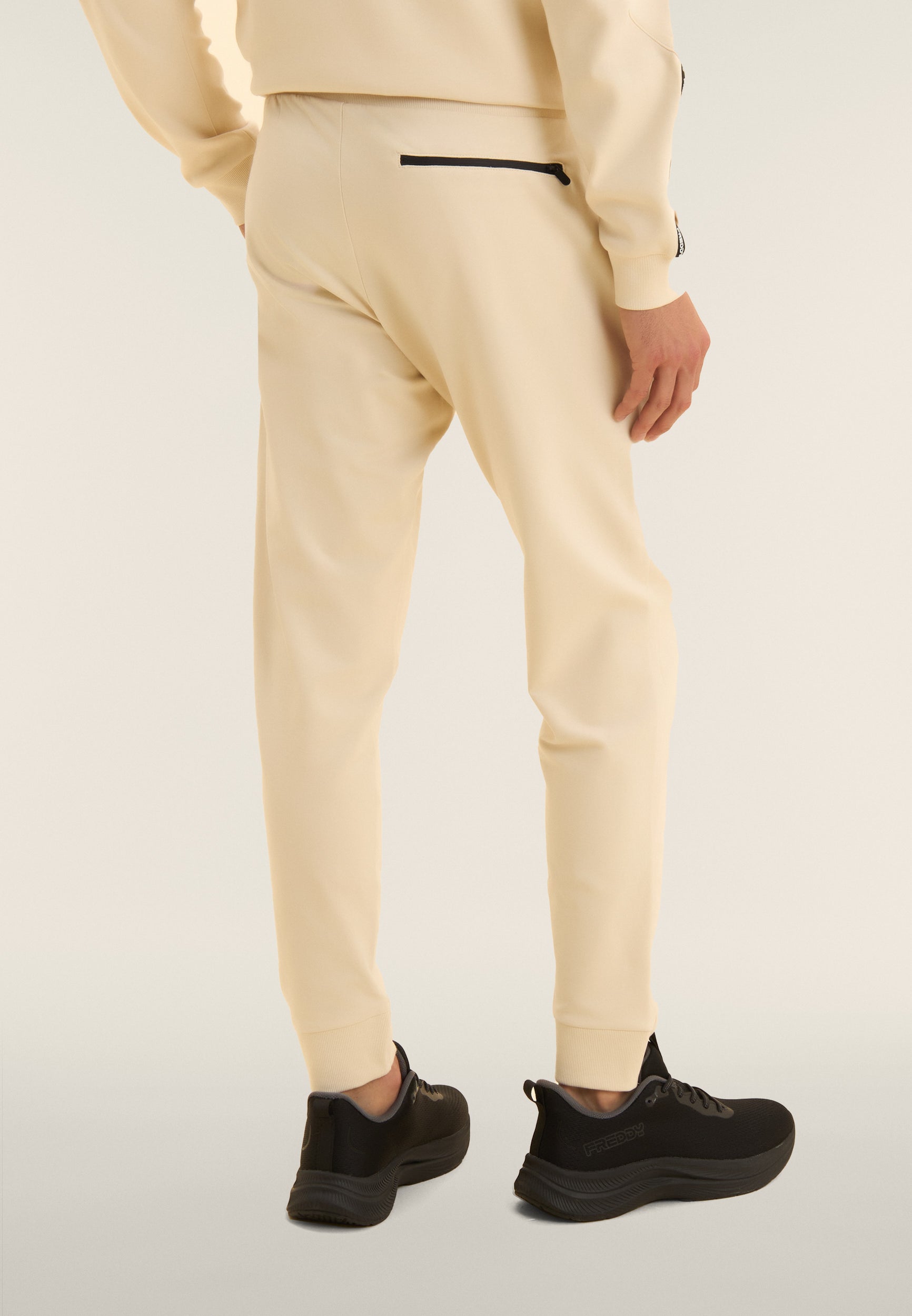 S26MTRP3_W105_-_M_3XL 3