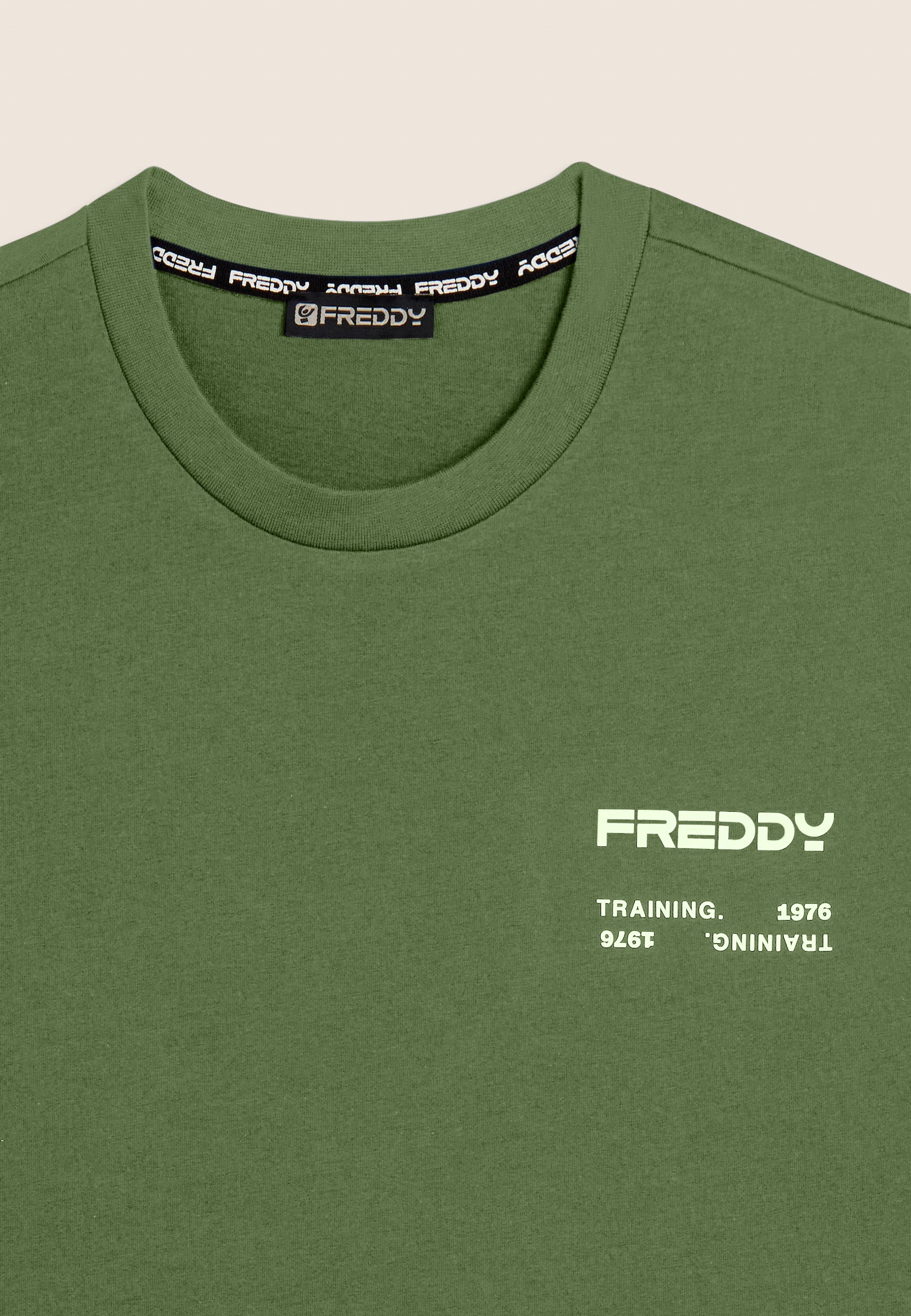 S26MTRT2_V102_-_M_3XL 3