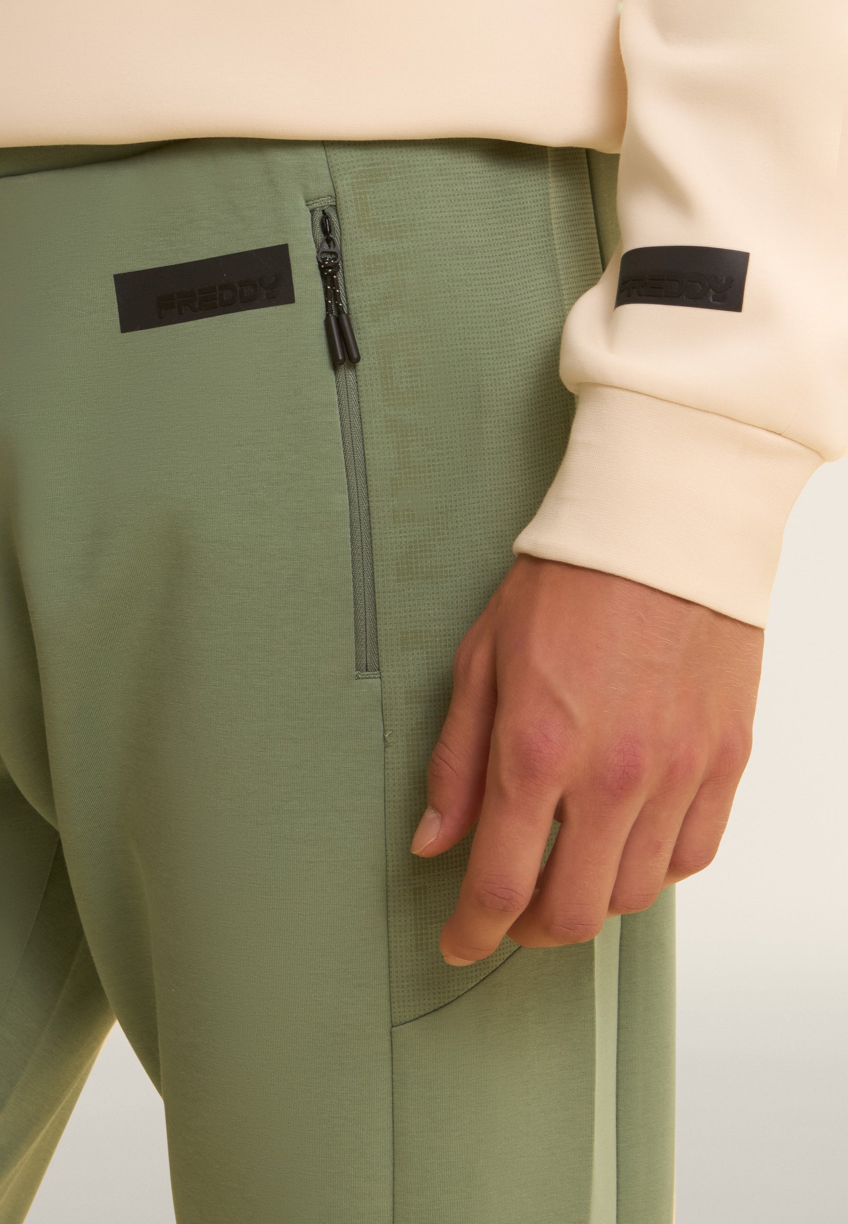 S26MUTP3_V102_-_M_3XL 4