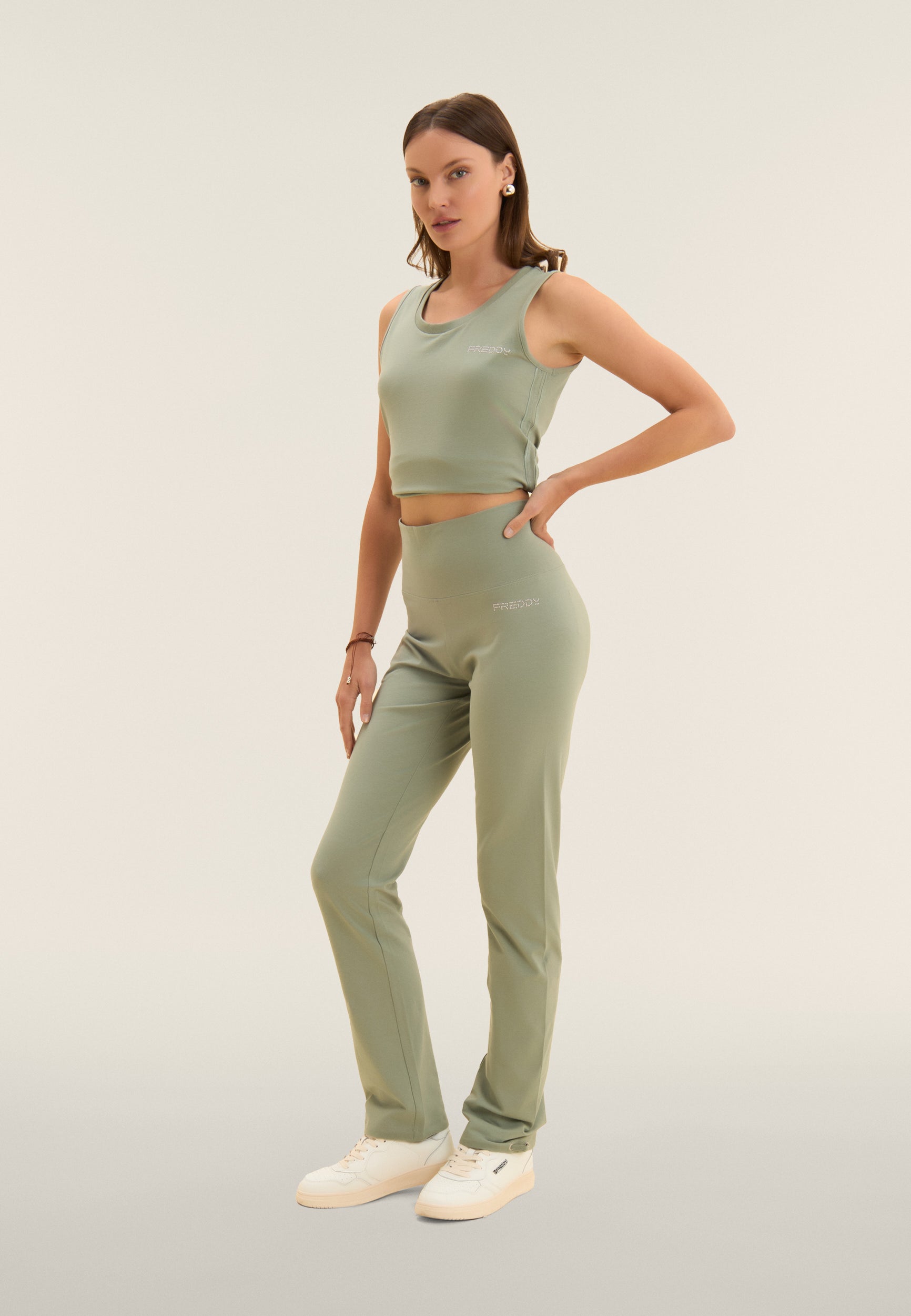 S26WCRP1_V96_-_W_L 1