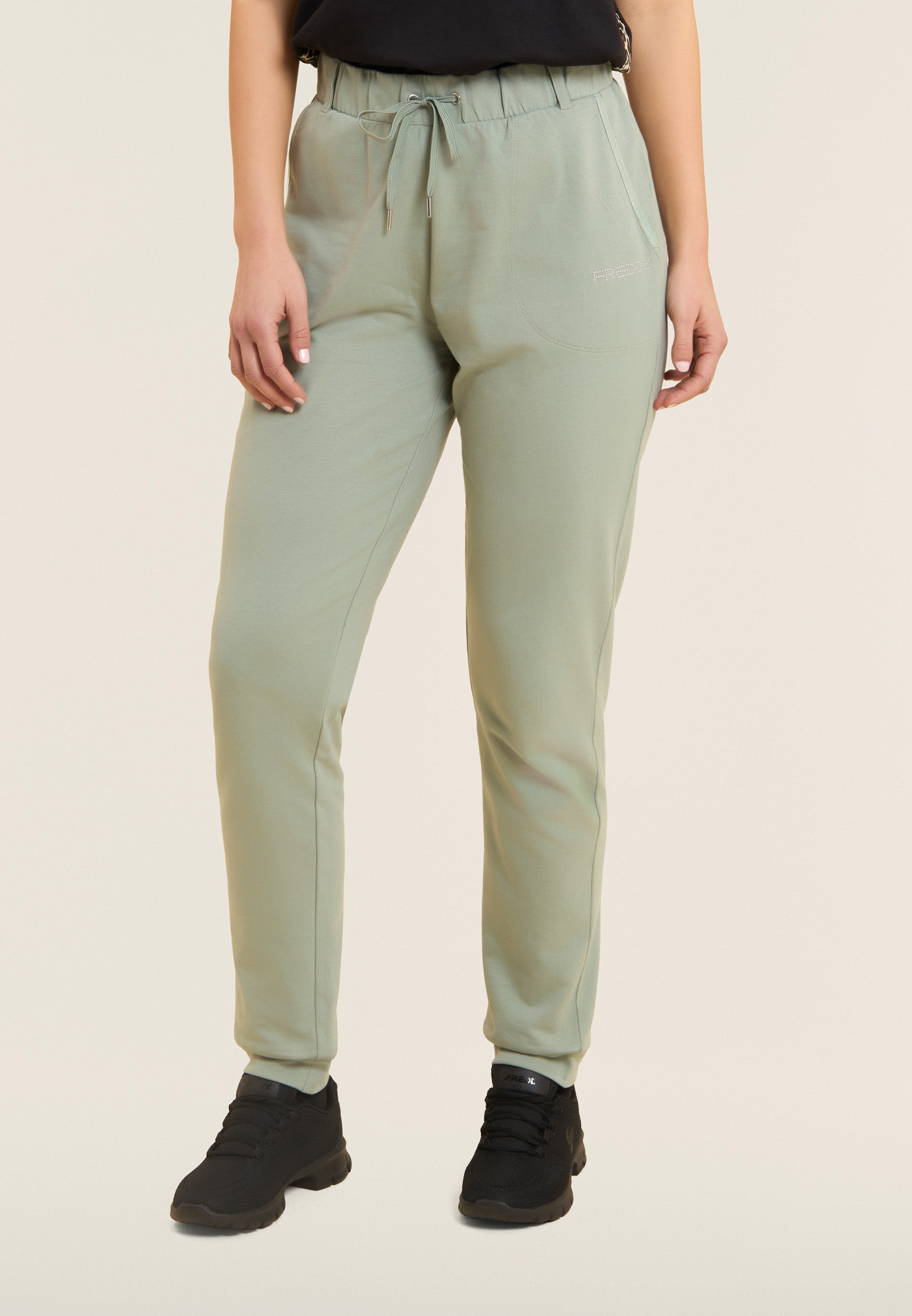 S26WCRP3_V96_-_W_L 2