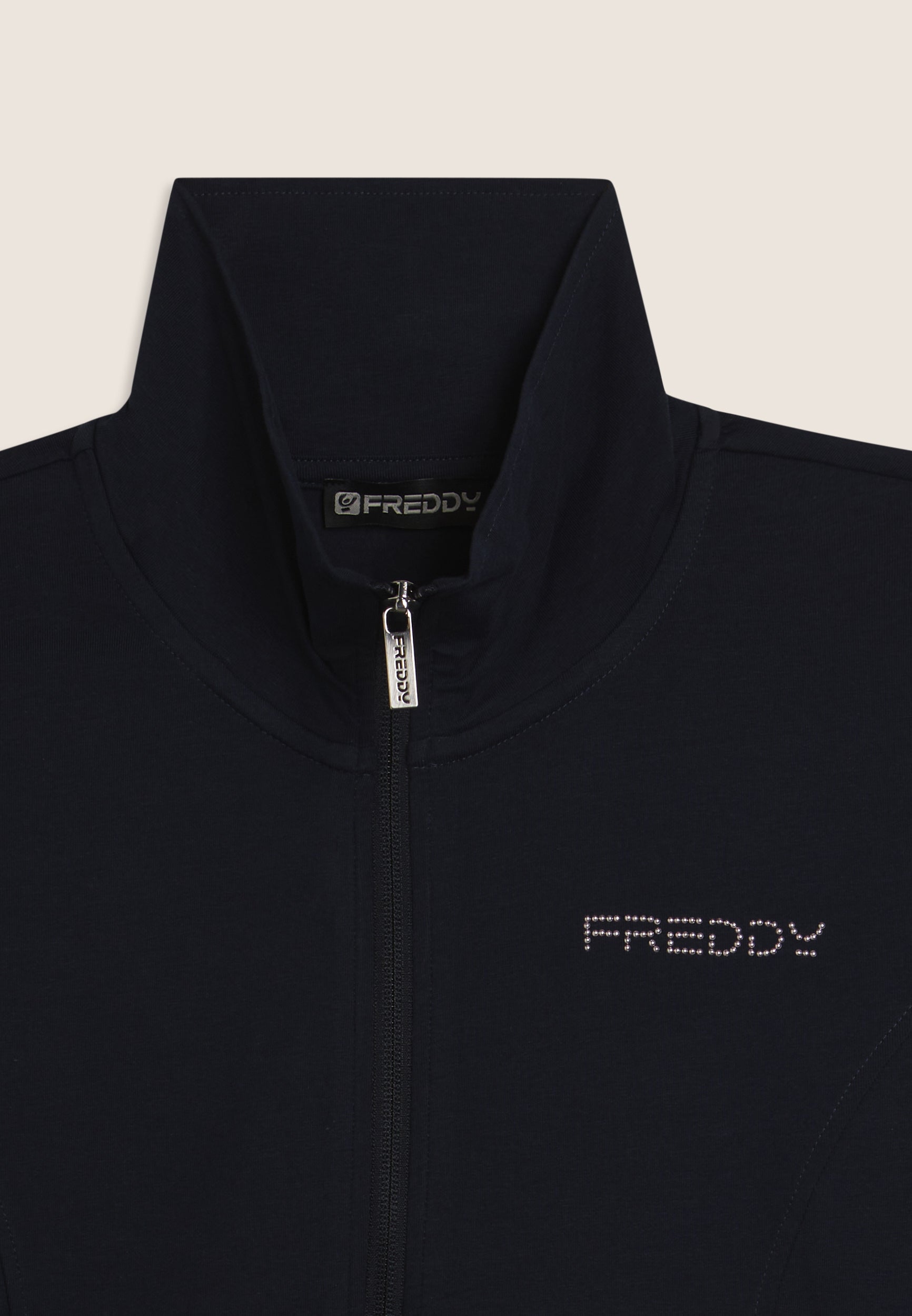 S26WCRS4_B109_-_W_L 3