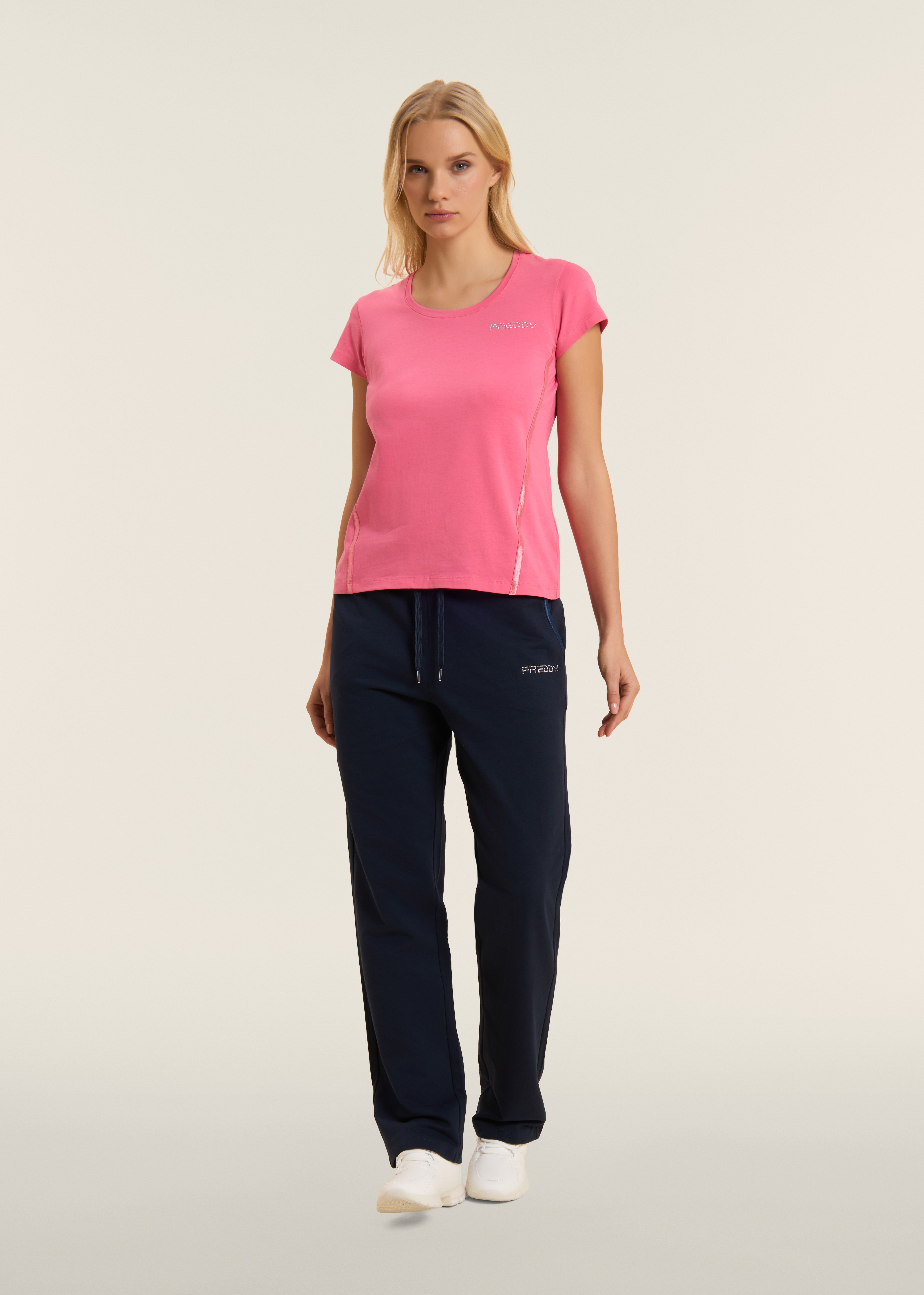 S26WCRT1_P102_-_W_L 1