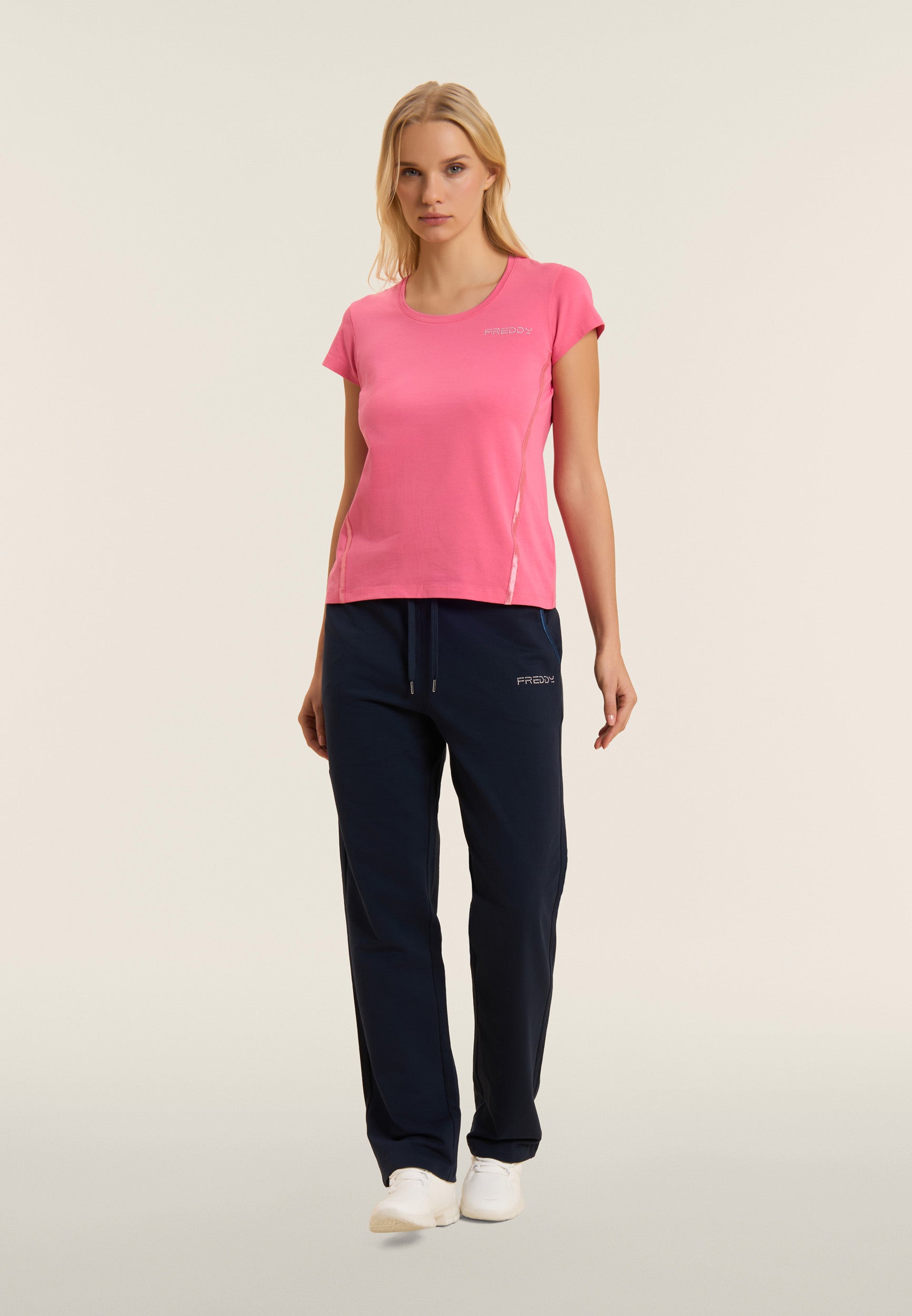 S26WCRT1_P102_-_W_L 1