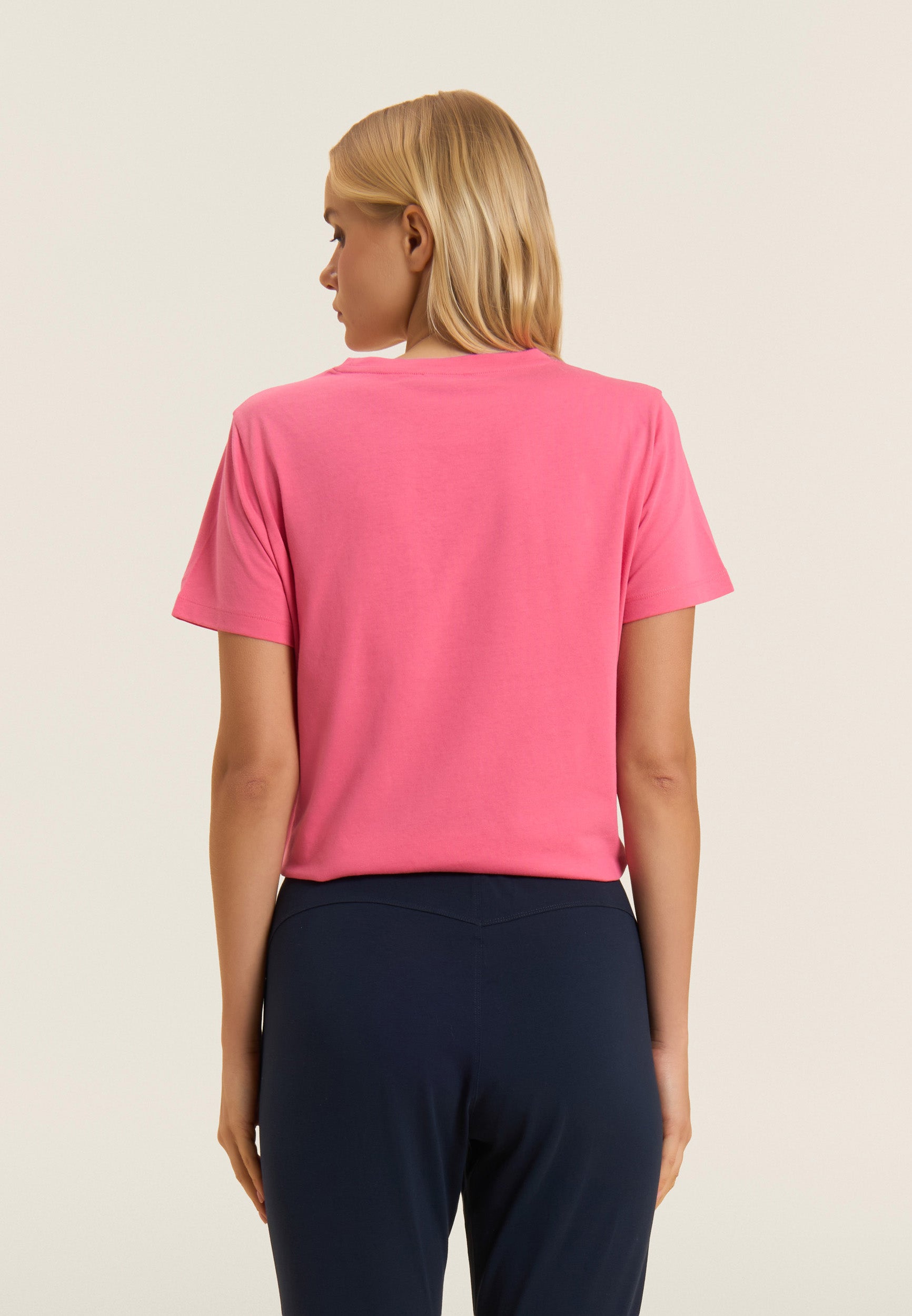 S26WCRT3_P102_-_W_L 3