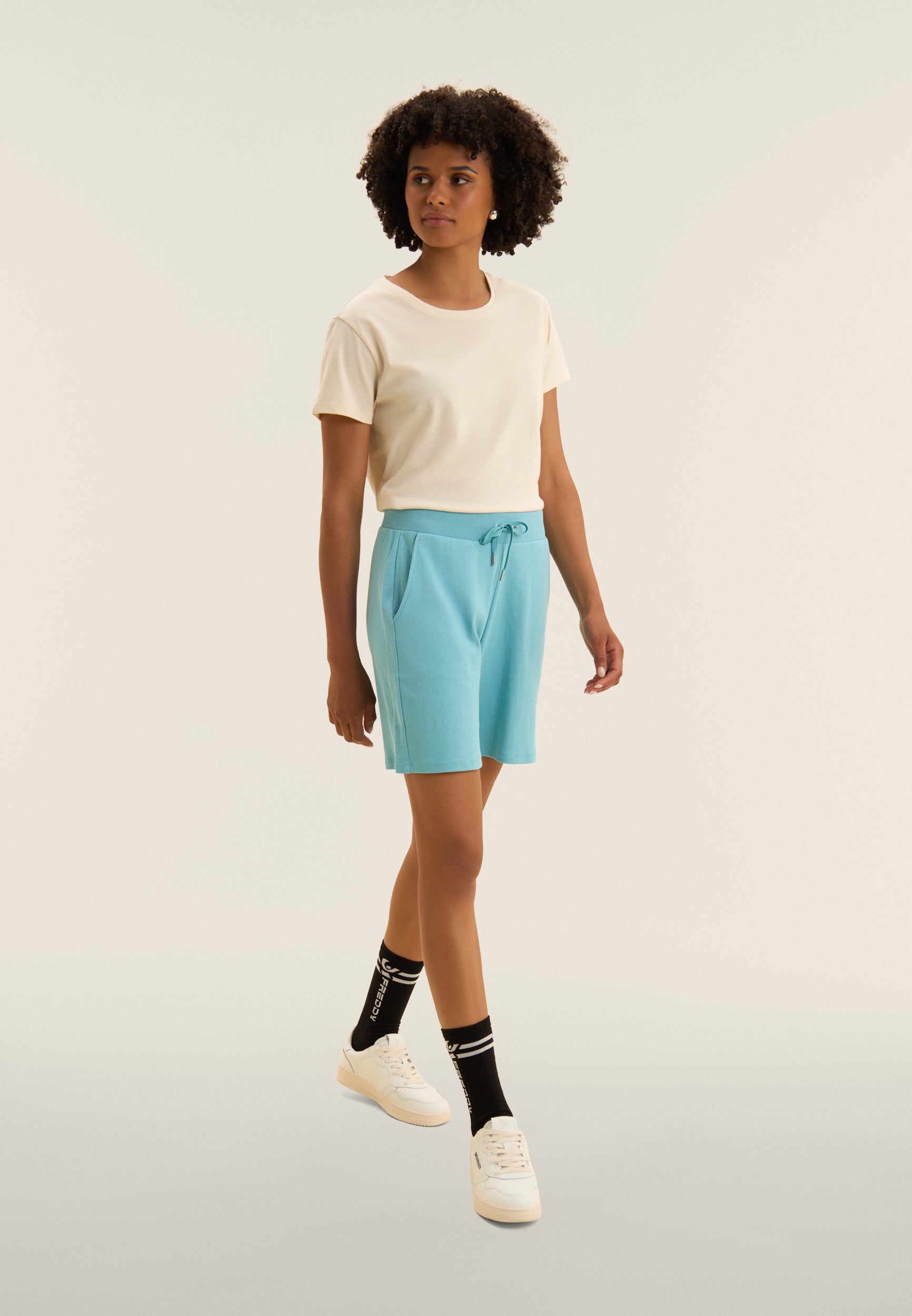 S26WCYLP3_C69_-_W_L 1