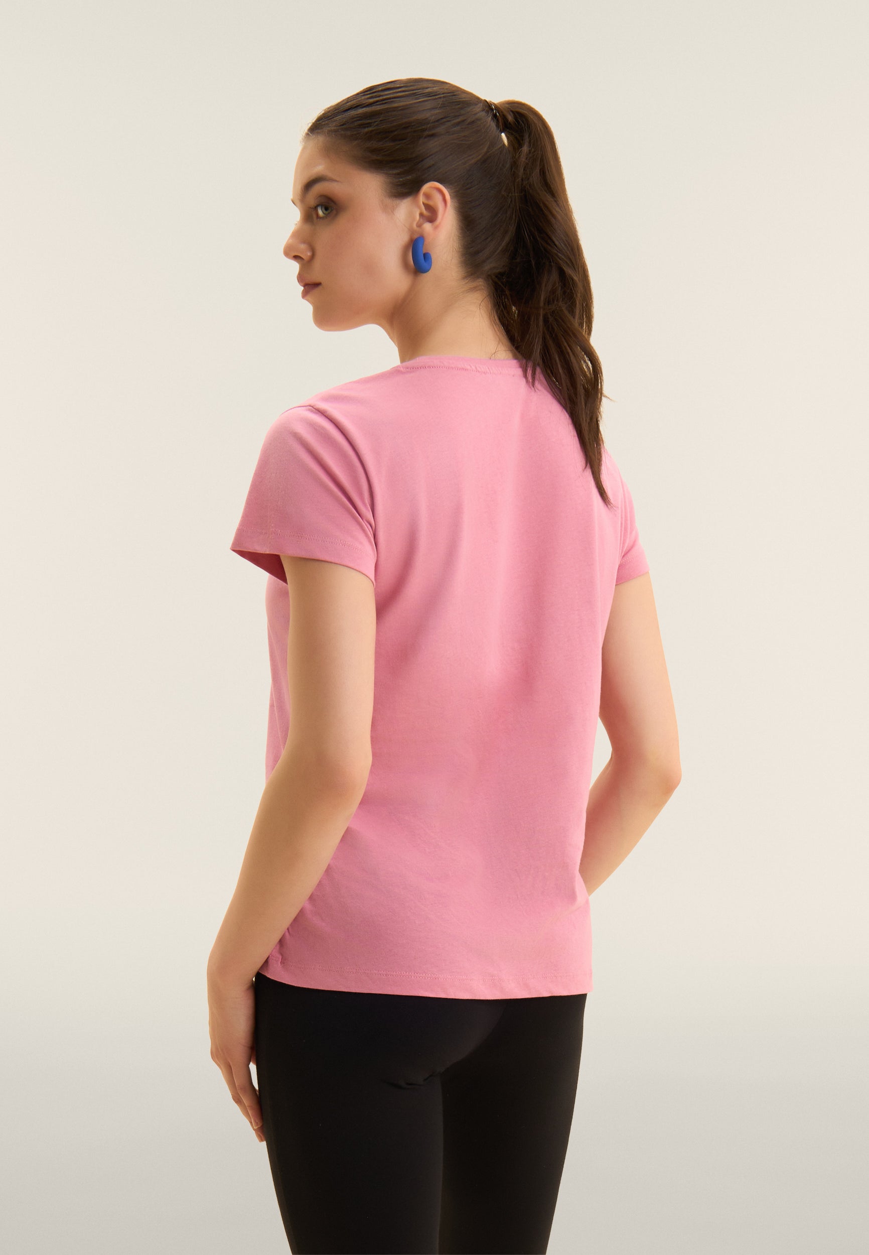 S26WCYLT1_P47_-_W_L 3